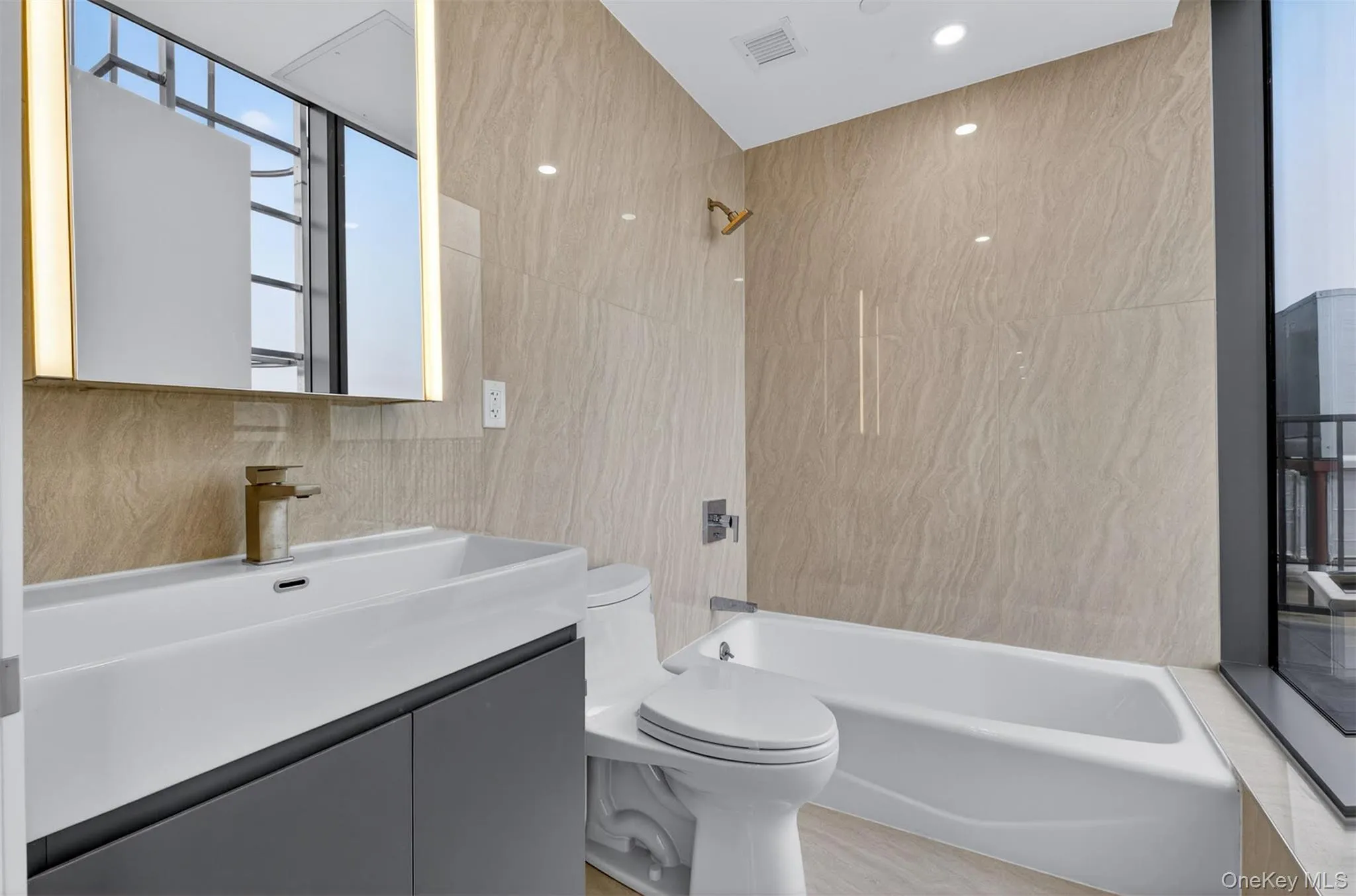 33-71 Prince Street, New York, NY, 3 Bedrooms Bedrooms, 8 Rooms Rooms,3 BathroomsBathrooms,Residential Lease,For Rent,Prince,0,1006270 33-71 Prince Street, New York, NY, 3 Bedrooms Bedrooms, 8 Rooms Rooms,3 BathroomsBathrooms,Residential Lease,For Rent,Prince,0,1006270