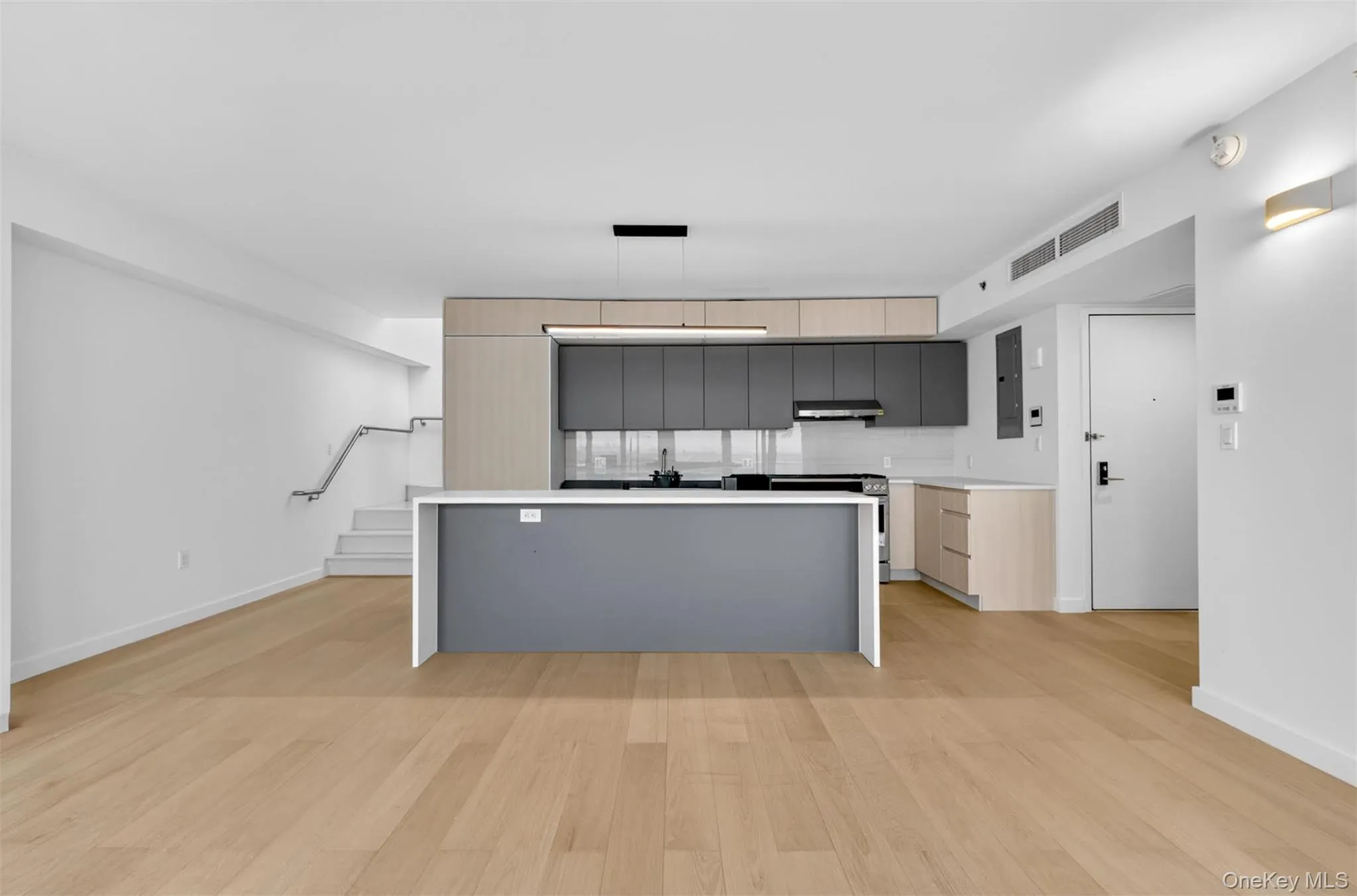 33-71 Prince Street, New York, NY, 3 Bedrooms Bedrooms, 8 Rooms Rooms,3 BathroomsBathrooms,Residential Lease,For Rent,Prince,0,1006270 33-71 Prince Street, New York, NY, 3 Bedrooms Bedrooms, 8 Rooms Rooms,3 BathroomsBathrooms,Residential Lease,For Rent,Prince,0,1006270