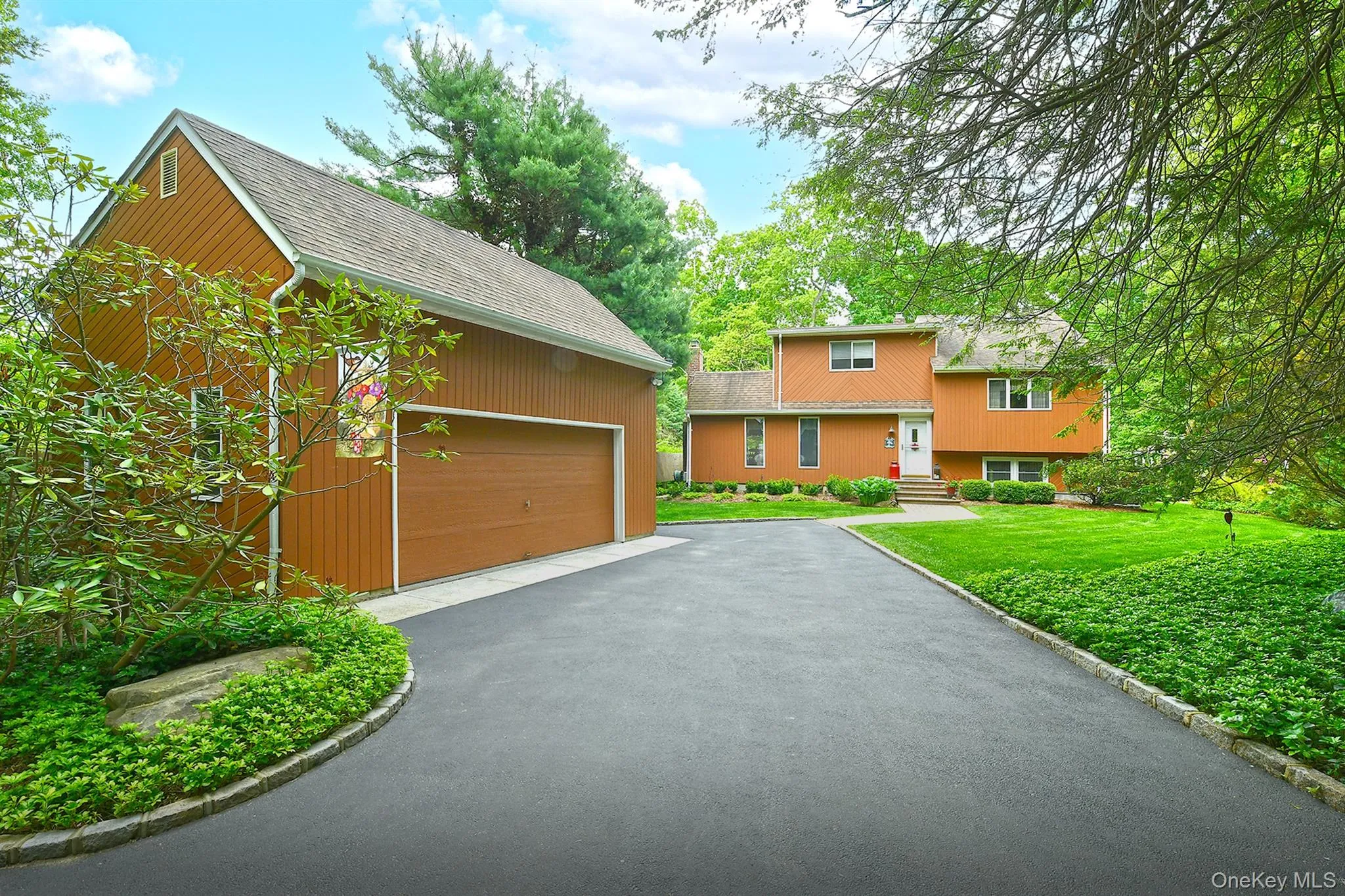 21 Craig Drive, Huntington, NY, 3 Bedrooms Bedrooms, 8 Rooms Rooms,2 BathroomsBathrooms,Residential,For Rent,Craig,0,1006271 21 Craig Drive, Huntington, NY, 3 Bedrooms Bedrooms, 8 Rooms Rooms,2 BathroomsBathrooms,Residential,For Rent,Craig,0,1006271