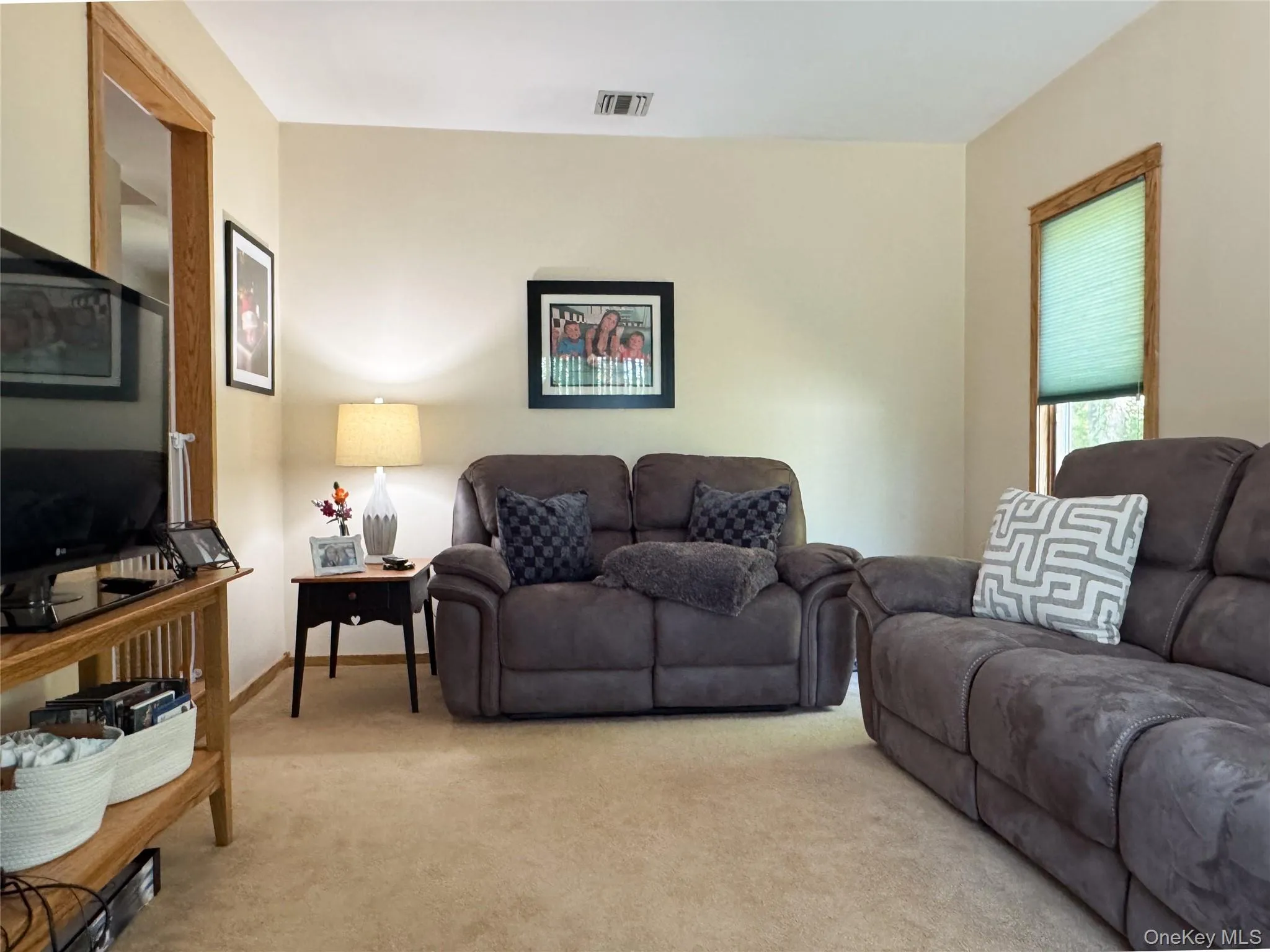 8 Donnatella Lane, Smithtown, NY, 4 Bedrooms Bedrooms, 10 Rooms Rooms,2 BathroomsBathrooms,Residential,For Rent,Donnatella,0,1006272 8 Donnatella Lane, Smithtown, NY, 4 Bedrooms Bedrooms, 10 Rooms Rooms,2 BathroomsBathrooms,Residential,For Rent,Donnatella,0,1006272