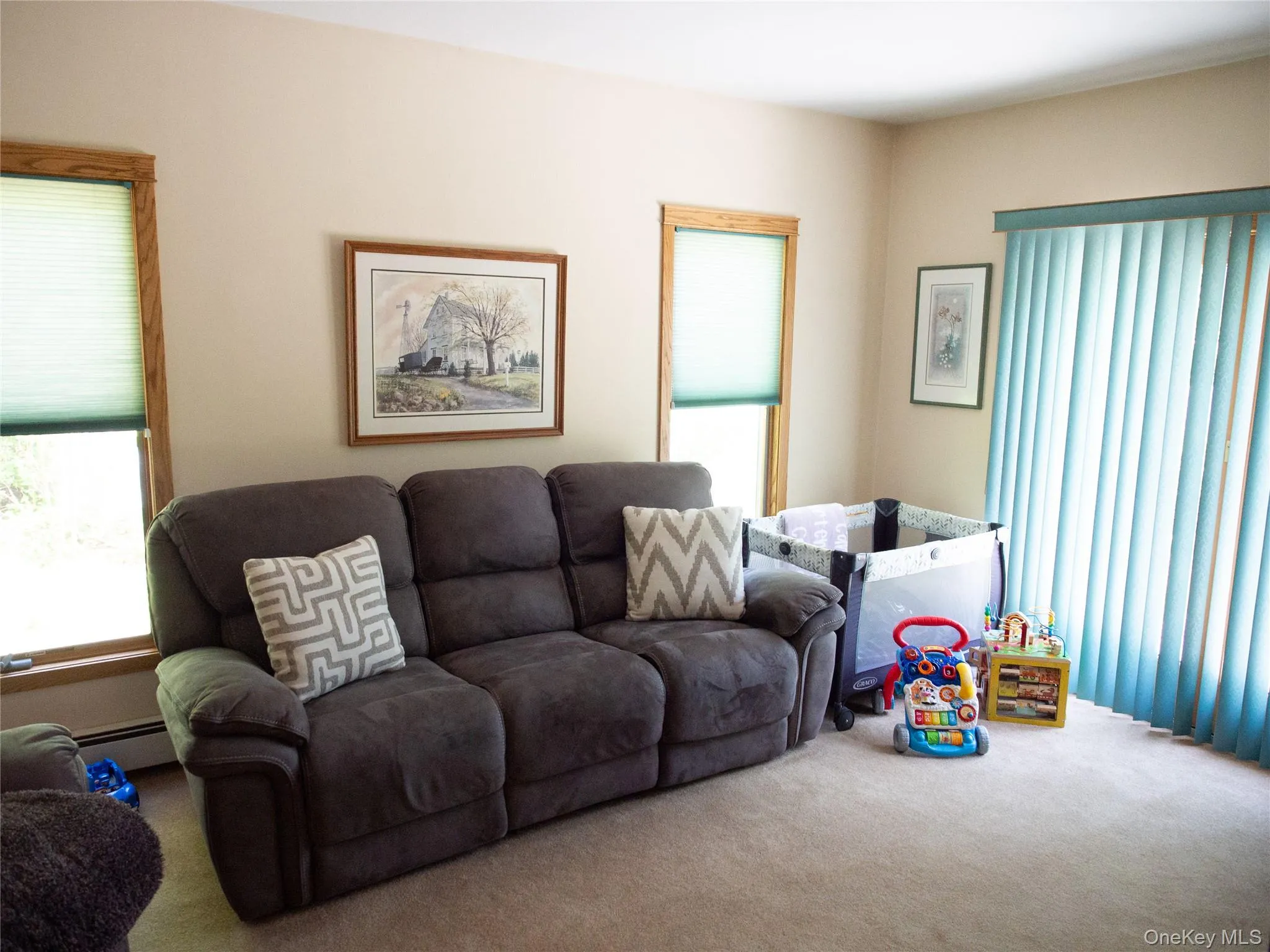 8 Donnatella Lane, Smithtown, NY, 4 Bedrooms Bedrooms, 10 Rooms Rooms,2 BathroomsBathrooms,Residential,For Rent,Donnatella,0,1006272 8 Donnatella Lane, Smithtown, NY, 4 Bedrooms Bedrooms, 10 Rooms Rooms,2 BathroomsBathrooms,Residential,For Rent,Donnatella,0,1006272