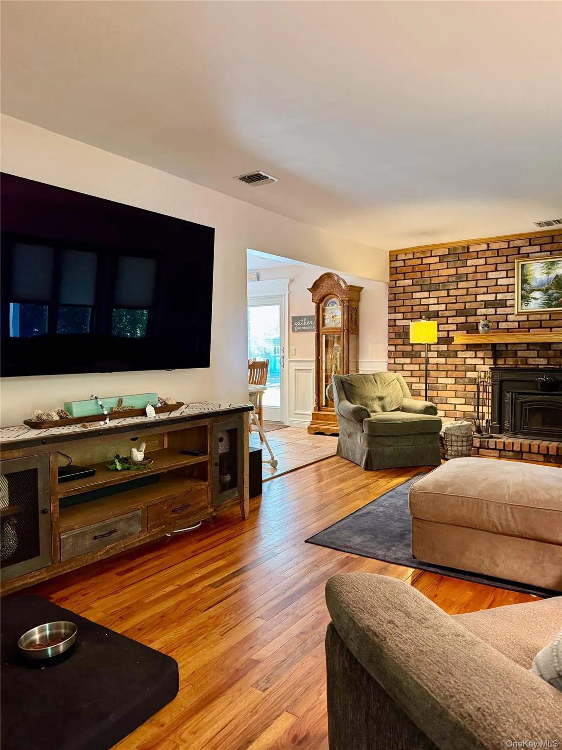 8 Donnatella Lane, Smithtown, NY, 4 Bedrooms Bedrooms, 10 Rooms Rooms,2 BathroomsBathrooms,Residential,For Rent,Donnatella,0,1006272 8 Donnatella Lane, Smithtown, NY, 4 Bedrooms Bedrooms, 10 Rooms Rooms,2 BathroomsBathrooms,Residential,For Rent,Donnatella,0,1006272