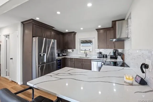 4236 Clarissa Road, Oyster Bay, NY, 4 Bedrooms Bedrooms, 7 Rooms Rooms,2 BathroomsBathrooms,Residential,For Rent,Clarissa,0,1006275 4236 Clarissa Road, Oyster Bay, NY, 4 Bedrooms Bedrooms, 7 Rooms Rooms,2 BathroomsBathrooms,Residential,For Rent,Clarissa,0,1006275