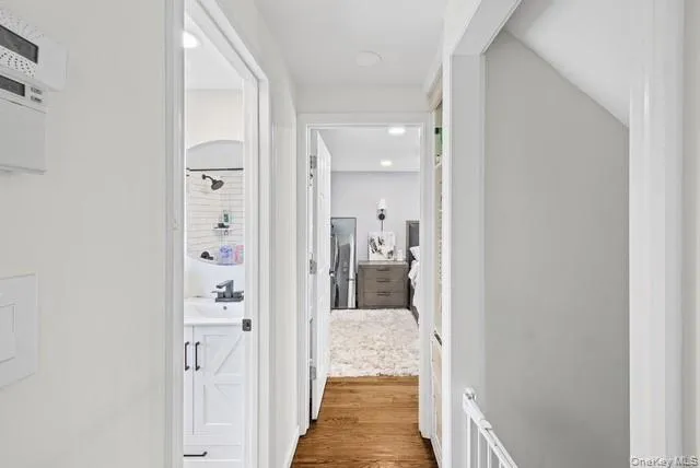 4236 Clarissa Road, Oyster Bay, NY, 4 Bedrooms Bedrooms, 7 Rooms Rooms,2 BathroomsBathrooms,Residential,For Rent,Clarissa,0,1006275 4236 Clarissa Road, Oyster Bay, NY, 4 Bedrooms Bedrooms, 7 Rooms Rooms,2 BathroomsBathrooms,Residential,For Rent,Clarissa,0,1006275