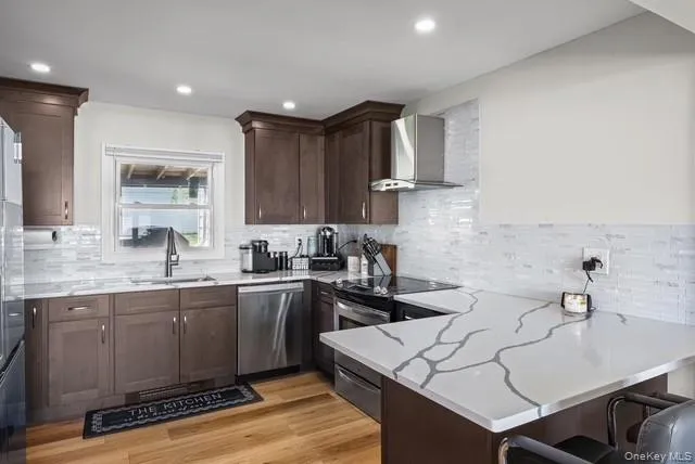 4236 Clarissa Road, Oyster Bay, NY, 4 Bedrooms Bedrooms, 7 Rooms Rooms,2 BathroomsBathrooms,Residential,For Rent,Clarissa,0,1006275 4236 Clarissa Road, Oyster Bay, NY, 4 Bedrooms Bedrooms, 7 Rooms Rooms,2 BathroomsBathrooms,Residential,For Rent,Clarissa,0,1006275