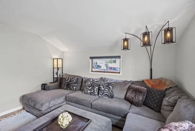 4236 Clarissa Road, Oyster Bay, NY, 4 Bedrooms Bedrooms, 7 Rooms Rooms,2 BathroomsBathrooms,Residential,For Rent,Clarissa,0,1006275 4236 Clarissa Road, Oyster Bay, NY, 4 Bedrooms Bedrooms, 7 Rooms Rooms,2 BathroomsBathrooms,Residential,For Rent,Clarissa,0,1006275