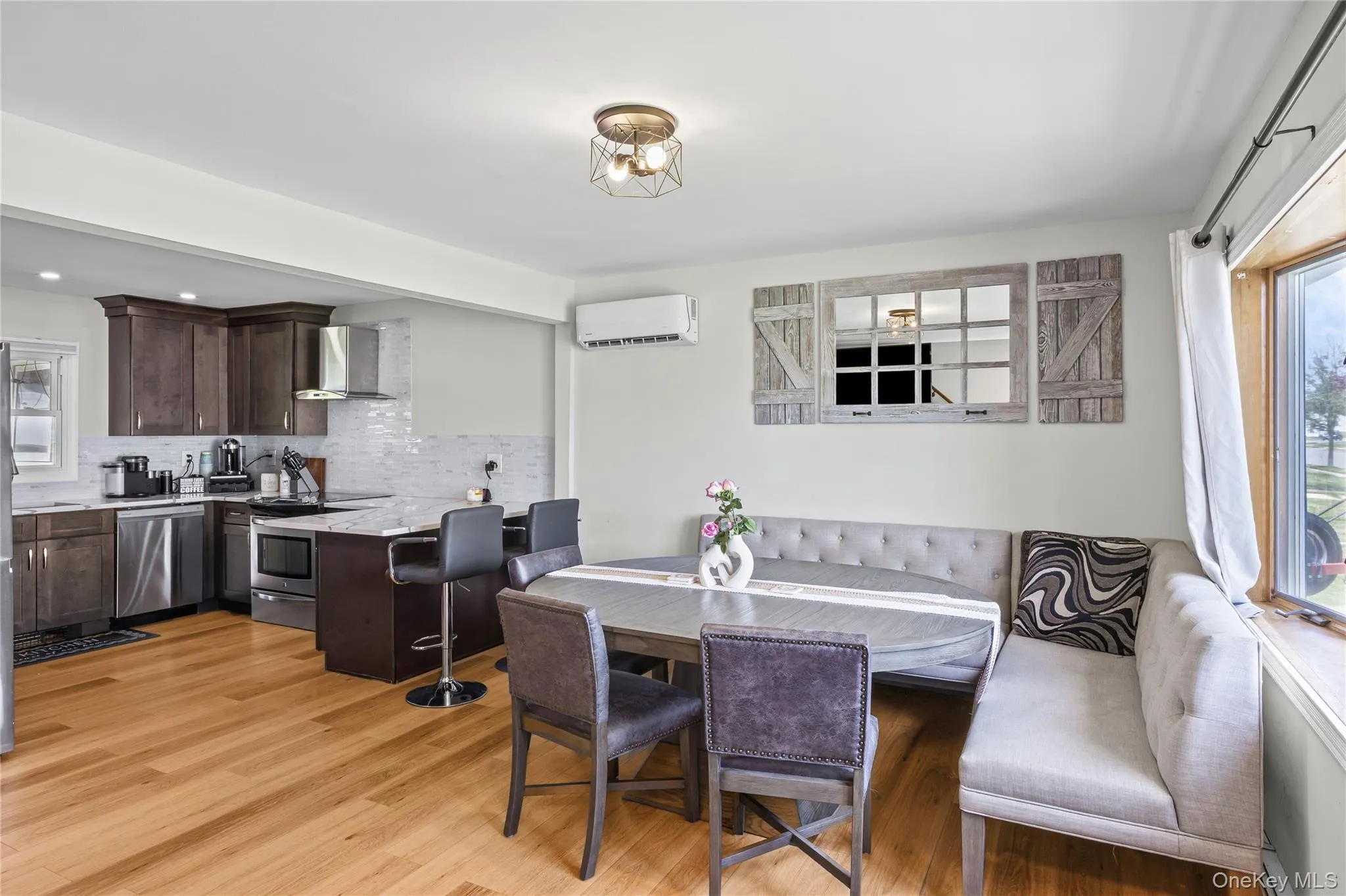 Kitchen / Dining Kitchen / Dining