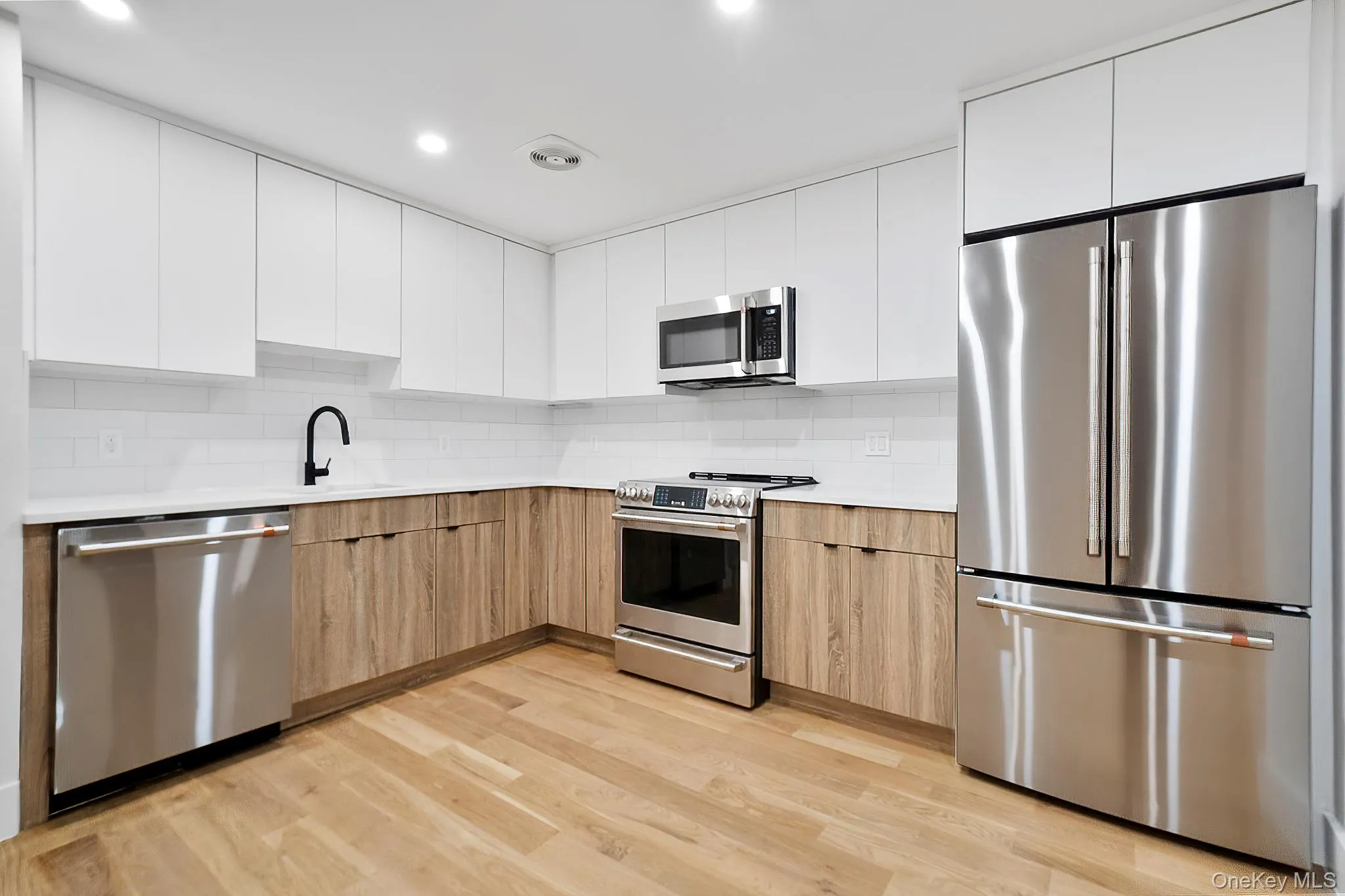256 Putnam Avenue, New York, NY, 2 Bedrooms Bedrooms, 5 Rooms Rooms,1 BathroomBathrooms,Residential,For Rent,Putnam,0,1006279 256 Putnam Avenue, New York, NY, 2 Bedrooms Bedrooms, 5 Rooms Rooms,1 BathroomBathrooms,Residential,For Rent,Putnam,0,1006279
