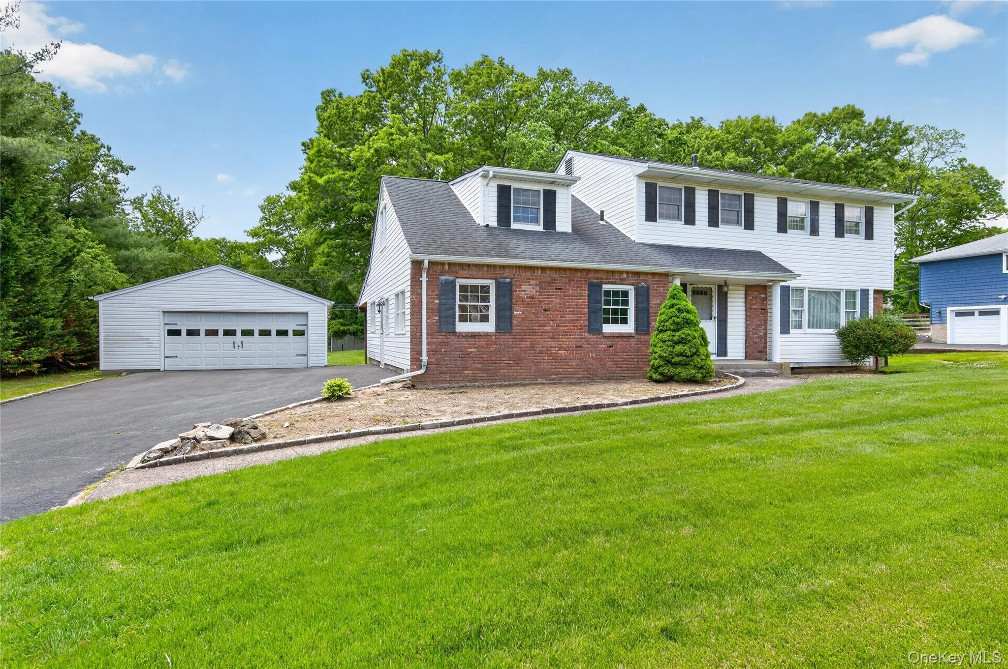 57 Pine Hill Lane, Huntington, NY, 4 Bedrooms Bedrooms, 9 Rooms Rooms,2 BathroomsBathrooms,Residential,For Rent,Pine Hill,0,1006280 57 Pine Hill Lane, Huntington, NY, 4 Bedrooms Bedrooms, 9 Rooms Rooms,2 BathroomsBathrooms,Residential,For Rent,Pine Hill,0,1006280