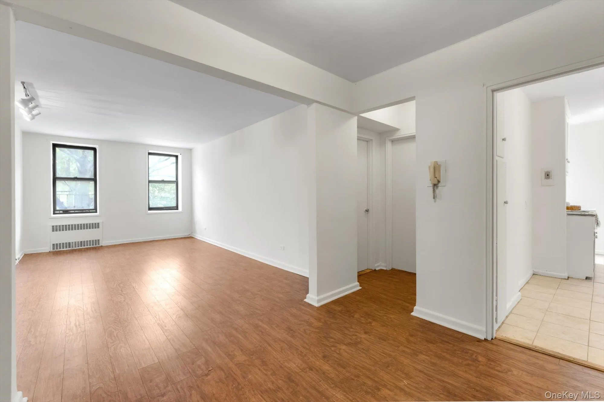 83-11 139 Street, New York, NY, 1 Bedroom Bedrooms, 3 Rooms Rooms,1 BathroomBathrooms,Residential,For Rent,139,0,1006282 83-11 139 Street, New York, NY, 1 Bedroom Bedrooms, 3 Rooms Rooms,1 BathroomBathrooms,Residential,For Rent,139,0,1006282