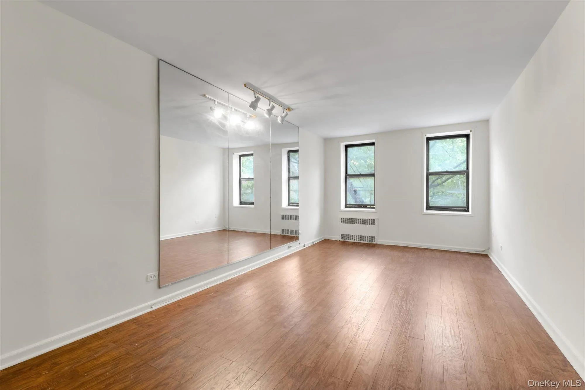 83-11 139 Street, New York, NY, 1 Bedroom Bedrooms, 3 Rooms Rooms,1 BathroomBathrooms,Residential,For Rent,139,0,1006282 83-11 139 Street, New York, NY, 1 Bedroom Bedrooms, 3 Rooms Rooms,1 BathroomBathrooms,Residential,For Rent,139,0,1006282