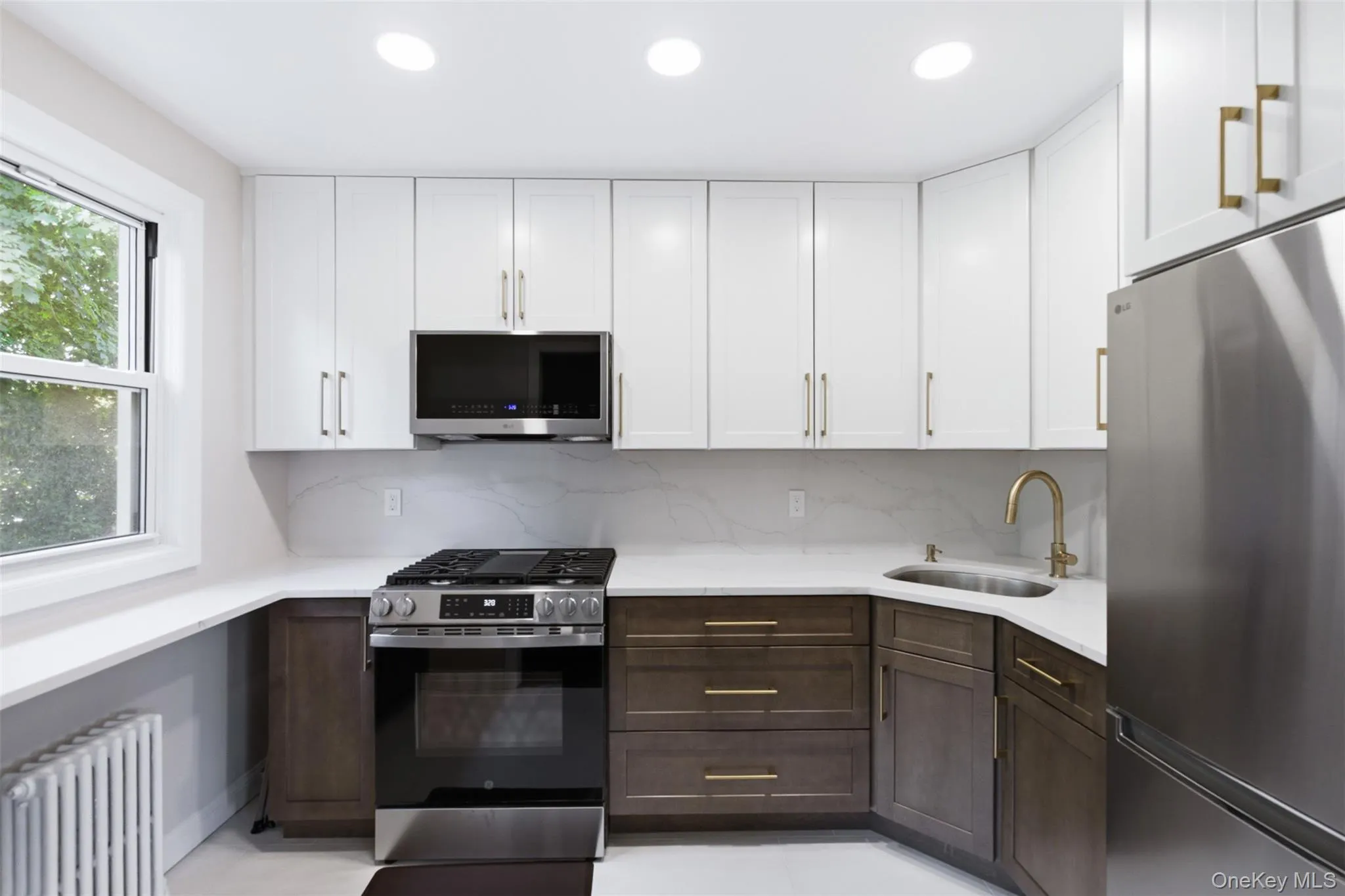 16 Edwards Street, North Hempstead, NY, 1 Bedroom Bedrooms, 4 Rooms Rooms,1 BathroomBathrooms,Residential,For Rent,Edwards,0,1006283 16 Edwards Street, North Hempstead, NY, 1 Bedroom Bedrooms, 4 Rooms Rooms,1 BathroomBathrooms,Residential,For Rent,Edwards,0,1006283
