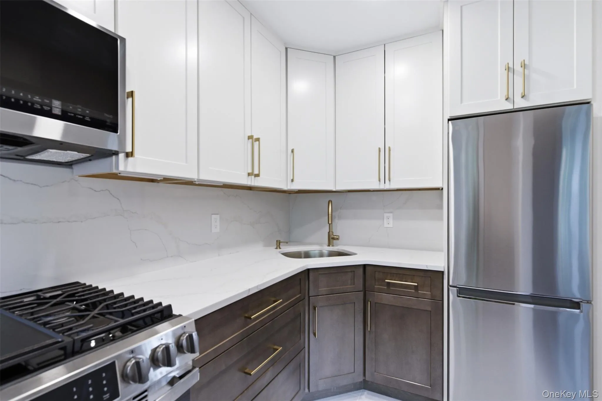 16 Edwards Street, North Hempstead, NY, 1 Bedroom Bedrooms, 4 Rooms Rooms,1 BathroomBathrooms,Residential,For Rent,Edwards,0,1006283 16 Edwards Street, North Hempstead, NY, 1 Bedroom Bedrooms, 4 Rooms Rooms,1 BathroomBathrooms,Residential,For Rent,Edwards,0,1006283