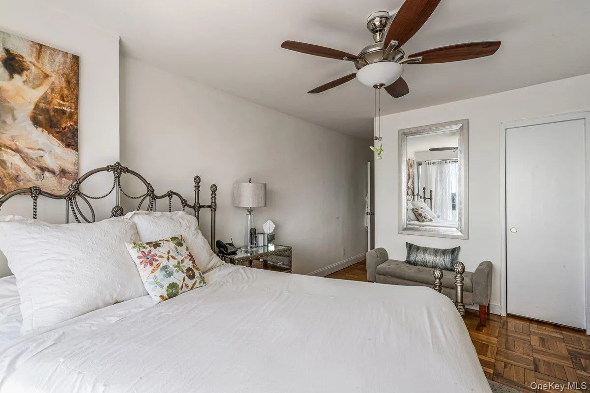 166-25 Powells Cove Boulevard, New York, NY, 1 Bedroom Bedrooms, 4 Rooms Rooms,1 BathroomBathrooms,Residential,For Rent,Powells Cove,0,1006284 166-25 Powells Cove Boulevard, New York, NY, 1 Bedroom Bedrooms, 4 Rooms Rooms,1 BathroomBathrooms,Residential,For Rent,Powells Cove,0,1006284