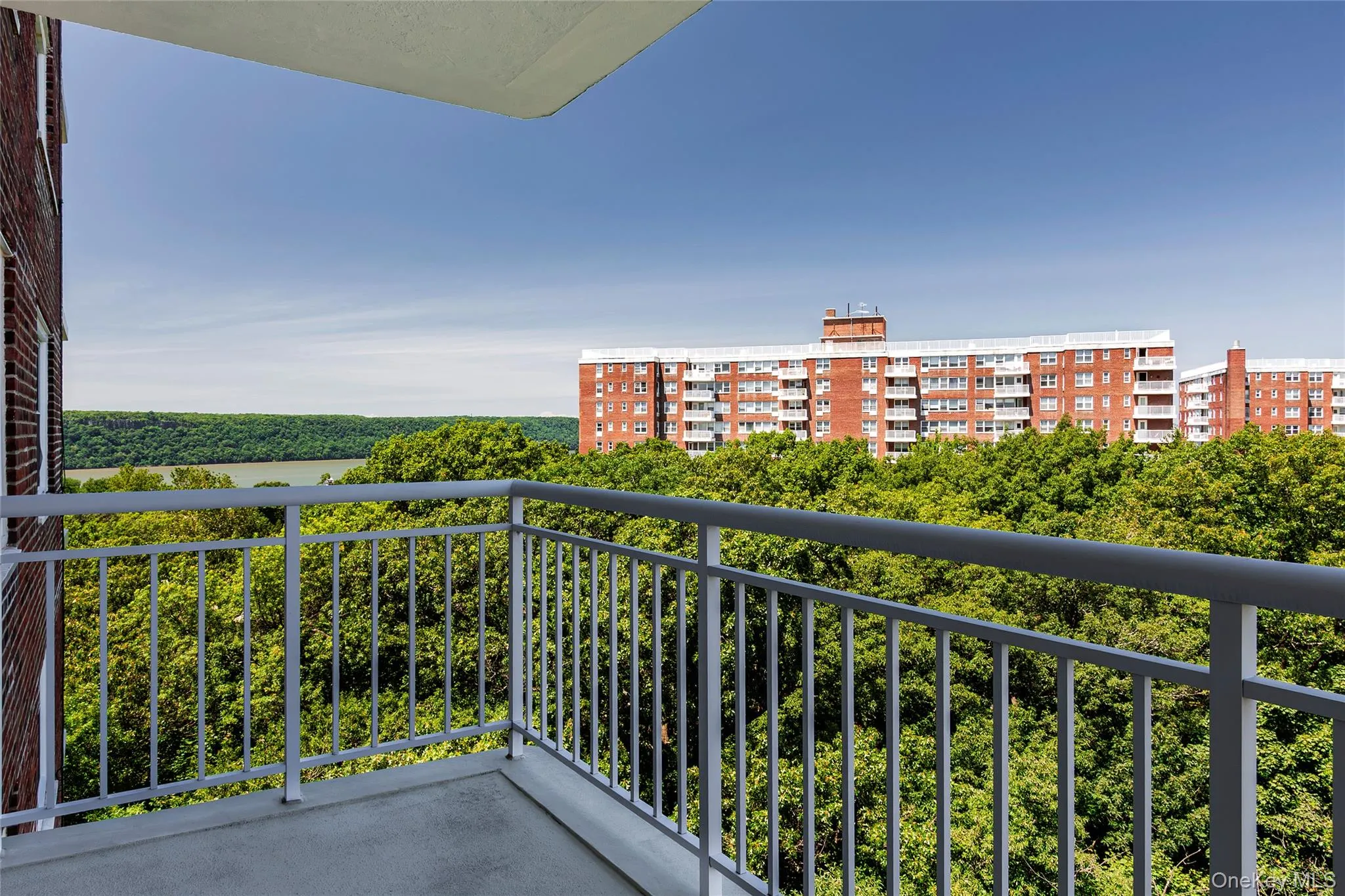 3935 Blackstone Avenue, New York, NY, 2 Bedrooms Bedrooms, 5 Rooms Rooms,2 BathroomsBathrooms,Residential,For Rent,Blackstone,0,1006287 3935 Blackstone Avenue, New York, NY, 2 Bedrooms Bedrooms, 5 Rooms Rooms,2 BathroomsBathrooms,Residential,For Rent,Blackstone,0,1006287