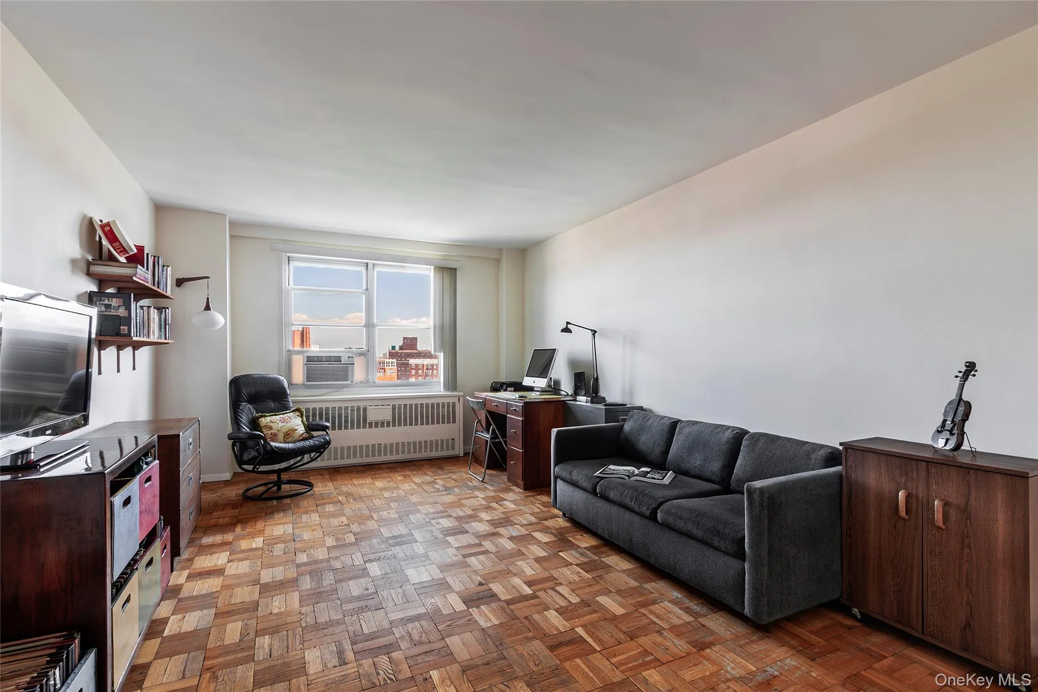 3935 Blackstone Avenue, New York, NY, 2 Bedrooms Bedrooms, 5 Rooms Rooms,2 BathroomsBathrooms,Residential,For Rent,Blackstone,0,1006287 3935 Blackstone Avenue, New York, NY, 2 Bedrooms Bedrooms, 5 Rooms Rooms,2 BathroomsBathrooms,Residential,For Rent,Blackstone,0,1006287