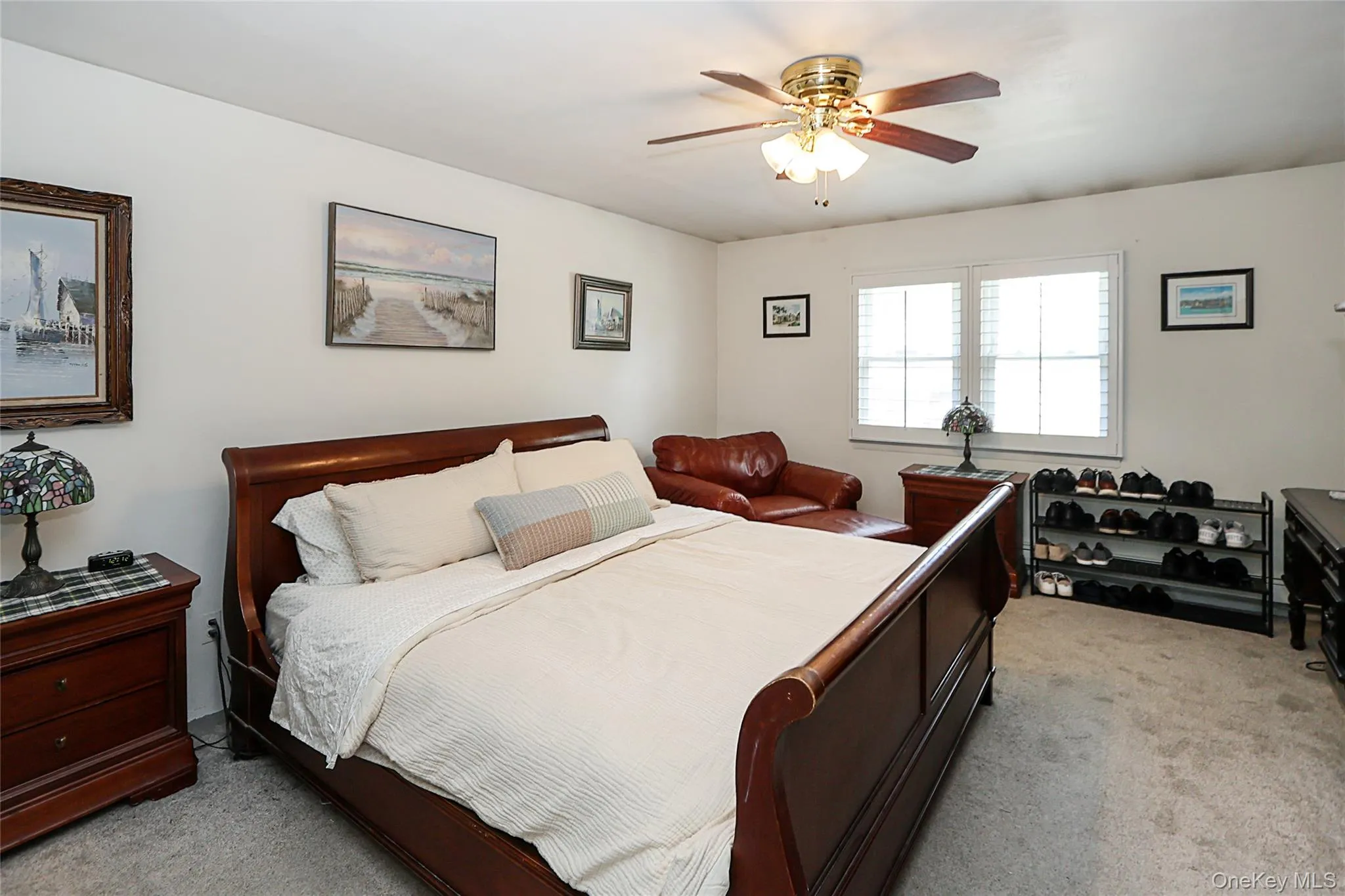 4 Quincy Lane, Smithtown, NY, 4 Bedrooms Bedrooms, 8 Rooms Rooms,2 BathroomsBathrooms,Residential,For Rent,Quincy,0,1006293 4 Quincy Lane, Smithtown, NY, 4 Bedrooms Bedrooms, 8 Rooms Rooms,2 BathroomsBathrooms,Residential,For Rent,Quincy,0,1006293