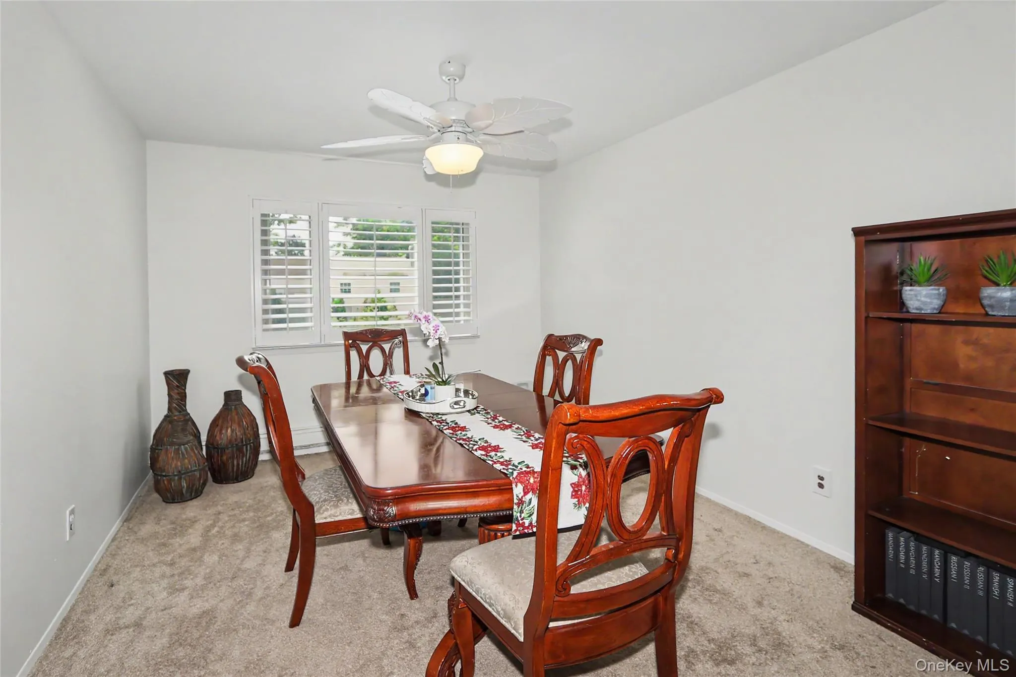 4 Quincy Lane, Smithtown, NY, 4 Bedrooms Bedrooms, 8 Rooms Rooms,2 BathroomsBathrooms,Residential,For Rent,Quincy,0,1006293 4 Quincy Lane, Smithtown, NY, 4 Bedrooms Bedrooms, 8 Rooms Rooms,2 BathroomsBathrooms,Residential,For Rent,Quincy,0,1006293