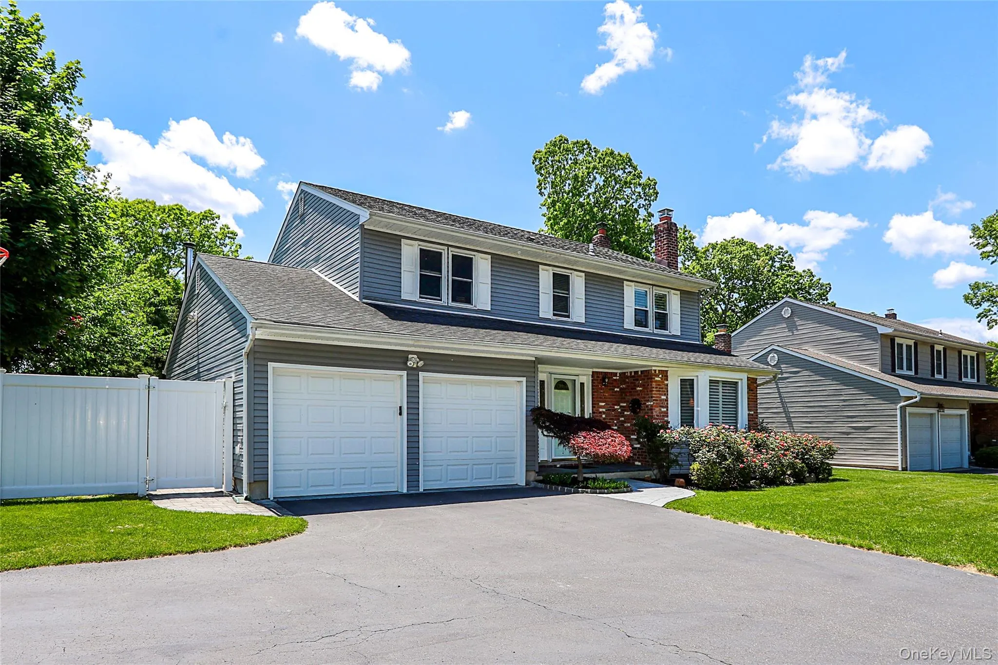 4 Quincy Lane, Smithtown, NY, 4 Bedrooms Bedrooms, 8 Rooms Rooms,2 BathroomsBathrooms,Residential,For Rent,Quincy,0,1006293 4 Quincy Lane, Smithtown, NY, 4 Bedrooms Bedrooms, 8 Rooms Rooms,2 BathroomsBathrooms,Residential,For Rent,Quincy,0,1006293