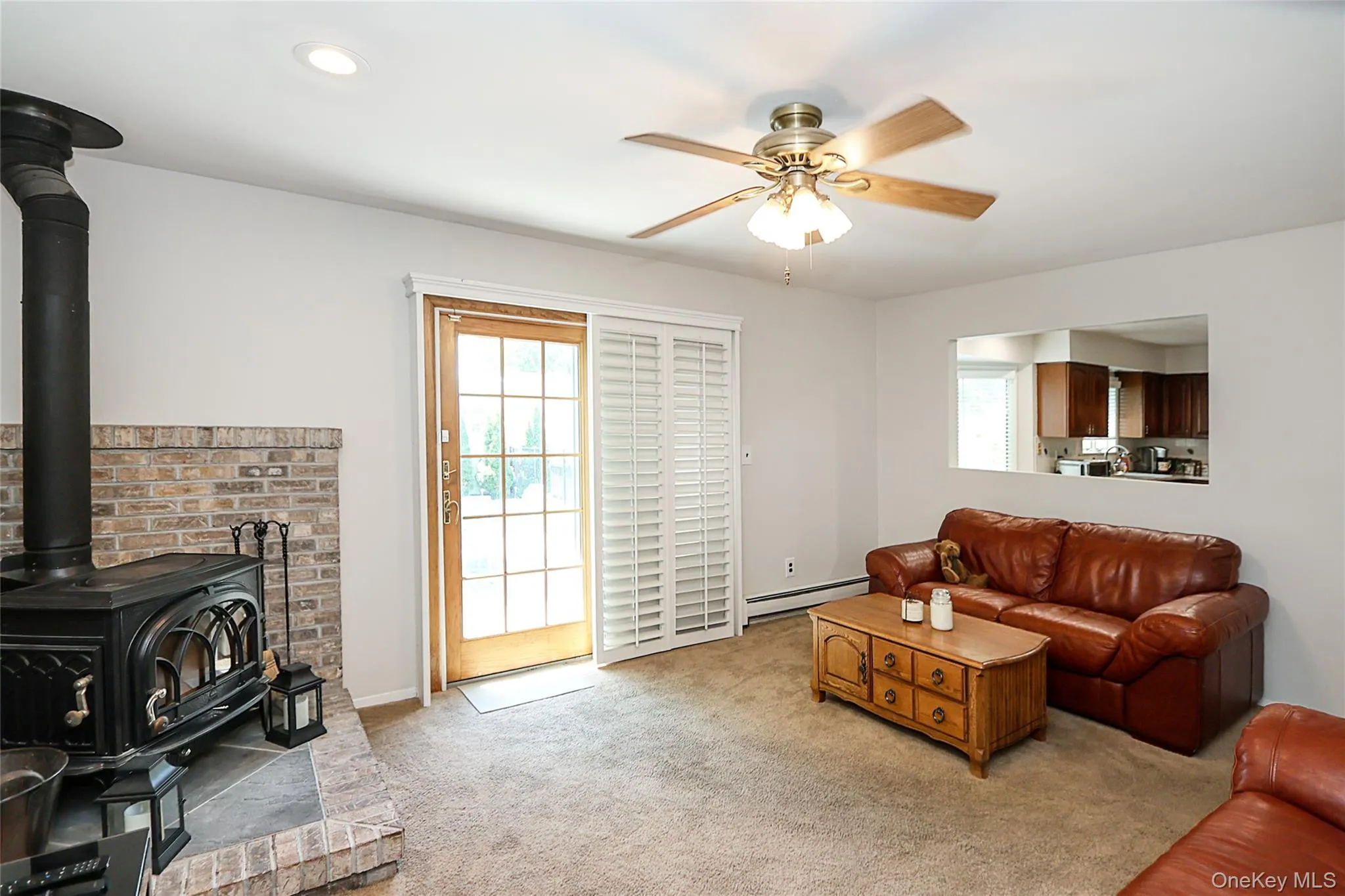 4 Quincy Lane, Smithtown, NY, 4 Bedrooms Bedrooms, 8 Rooms Rooms,2 BathroomsBathrooms,Residential,For Rent,Quincy,0,1006293 4 Quincy Lane, Smithtown, NY, 4 Bedrooms Bedrooms, 8 Rooms Rooms,2 BathroomsBathrooms,Residential,For Rent,Quincy,0,1006293