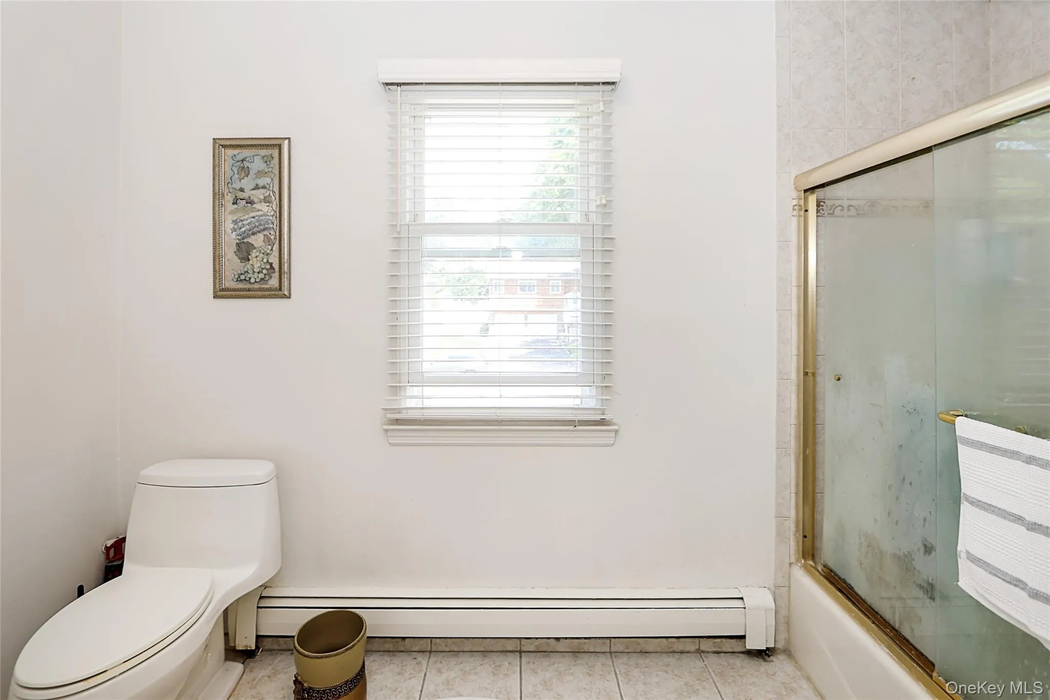 4 Quincy Lane, Smithtown, NY, 4 Bedrooms Bedrooms, 8 Rooms Rooms,2 BathroomsBathrooms,Residential,For Rent,Quincy,0,1006293 4 Quincy Lane, Smithtown, NY, 4 Bedrooms Bedrooms, 8 Rooms Rooms,2 BathroomsBathrooms,Residential,For Rent,Quincy,0,1006293