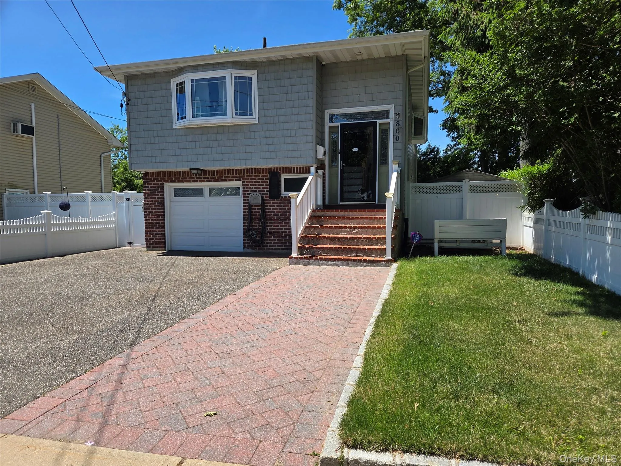 860 Udall Road, Islip, NY, 5 Bedrooms Bedrooms, 10 Rooms Rooms,2 BathroomsBathrooms,Residential,For Rent,Udall,0,1006294 860 Udall Road, Islip, NY, 5 Bedrooms Bedrooms, 10 Rooms Rooms,2 BathroomsBathrooms,Residential,For Rent,Udall,0,1006294