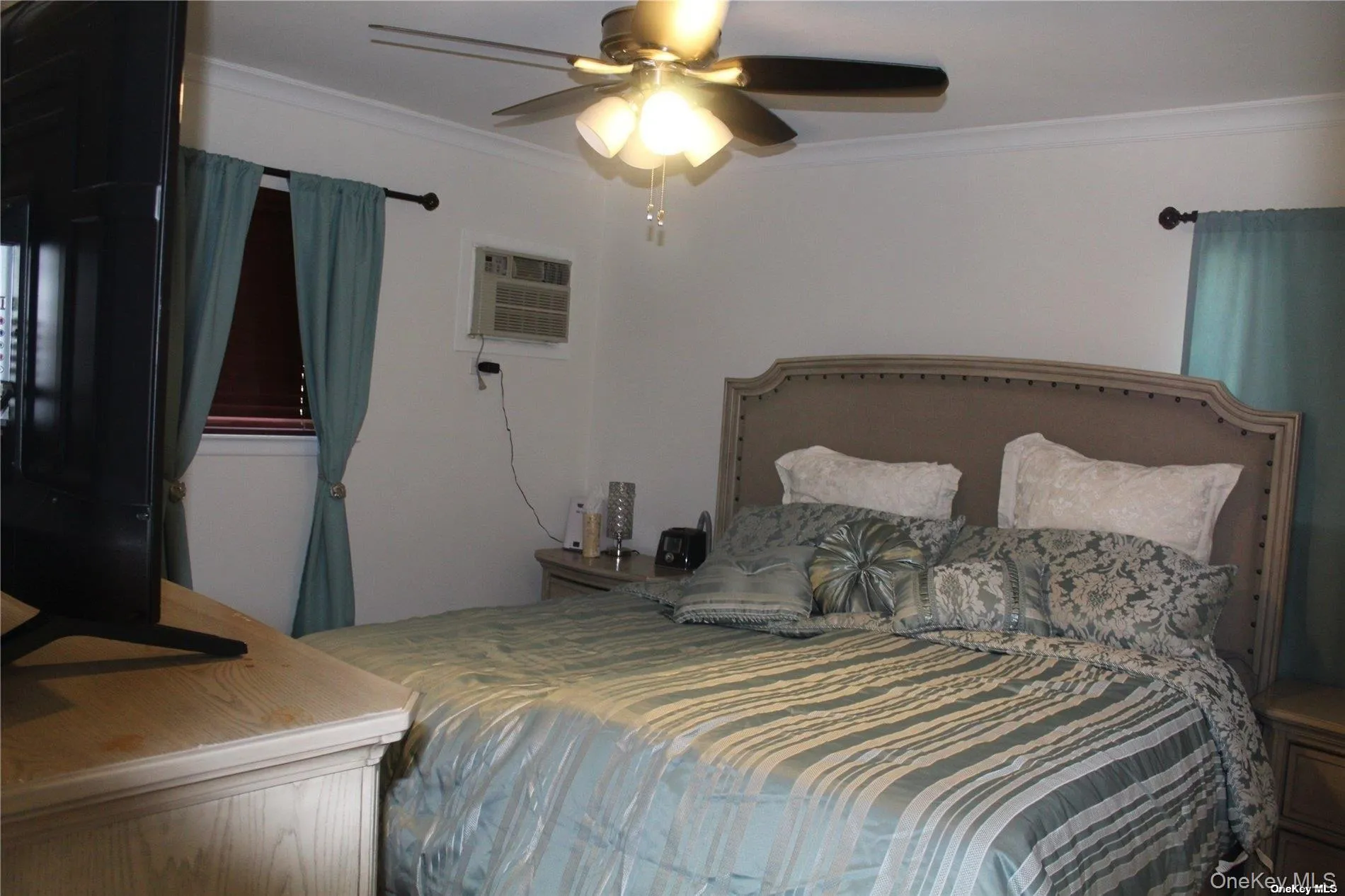 860 Udall Road, Islip, NY, 5 Bedrooms Bedrooms, 10 Rooms Rooms,2 BathroomsBathrooms,Residential,For Rent,Udall,0,1006294 860 Udall Road, Islip, NY, 5 Bedrooms Bedrooms, 10 Rooms Rooms,2 BathroomsBathrooms,Residential,For Rent,Udall,0,1006294