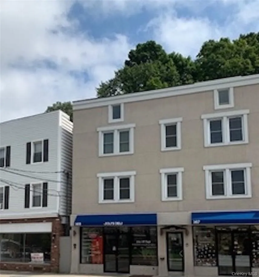 165/167 Main Street, Mount Kisco, NY, 2 Bedrooms Bedrooms, 5 Rooms Rooms,2 BathroomsBathrooms,Residential Lease,For Rent,Main,0,1006299 165/167 Main Street, Mount Kisco, NY, 2 Bedrooms Bedrooms, 5 Rooms Rooms,2 BathroomsBathrooms,Residential Lease,For Rent,Main,0,1006299