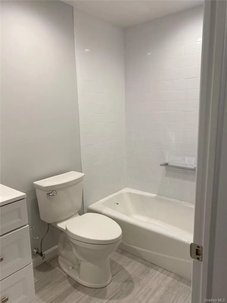 165/167 Main Street, Mount Kisco, NY, 2 Bedrooms Bedrooms, 5 Rooms Rooms,2 BathroomsBathrooms,Residential Lease,For Rent,Main,0,1006299 165/167 Main Street, Mount Kisco, NY, 2 Bedrooms Bedrooms, 5 Rooms Rooms,2 BathroomsBathrooms,Residential Lease,For Rent,Main,0,1006299