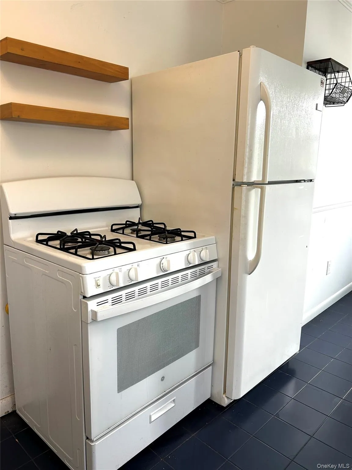 105 Ohio Avenue, Long Beach, NY, 3 Bedrooms Bedrooms, 5 Rooms Rooms,1 BathroomBathrooms,Residential Lease,For Rent,Ohio,0,1006304 105 Ohio Avenue, Long Beach, NY, 3 Bedrooms Bedrooms, 5 Rooms Rooms,1 BathroomBathrooms,Residential Lease,For Rent,Ohio,0,1006304