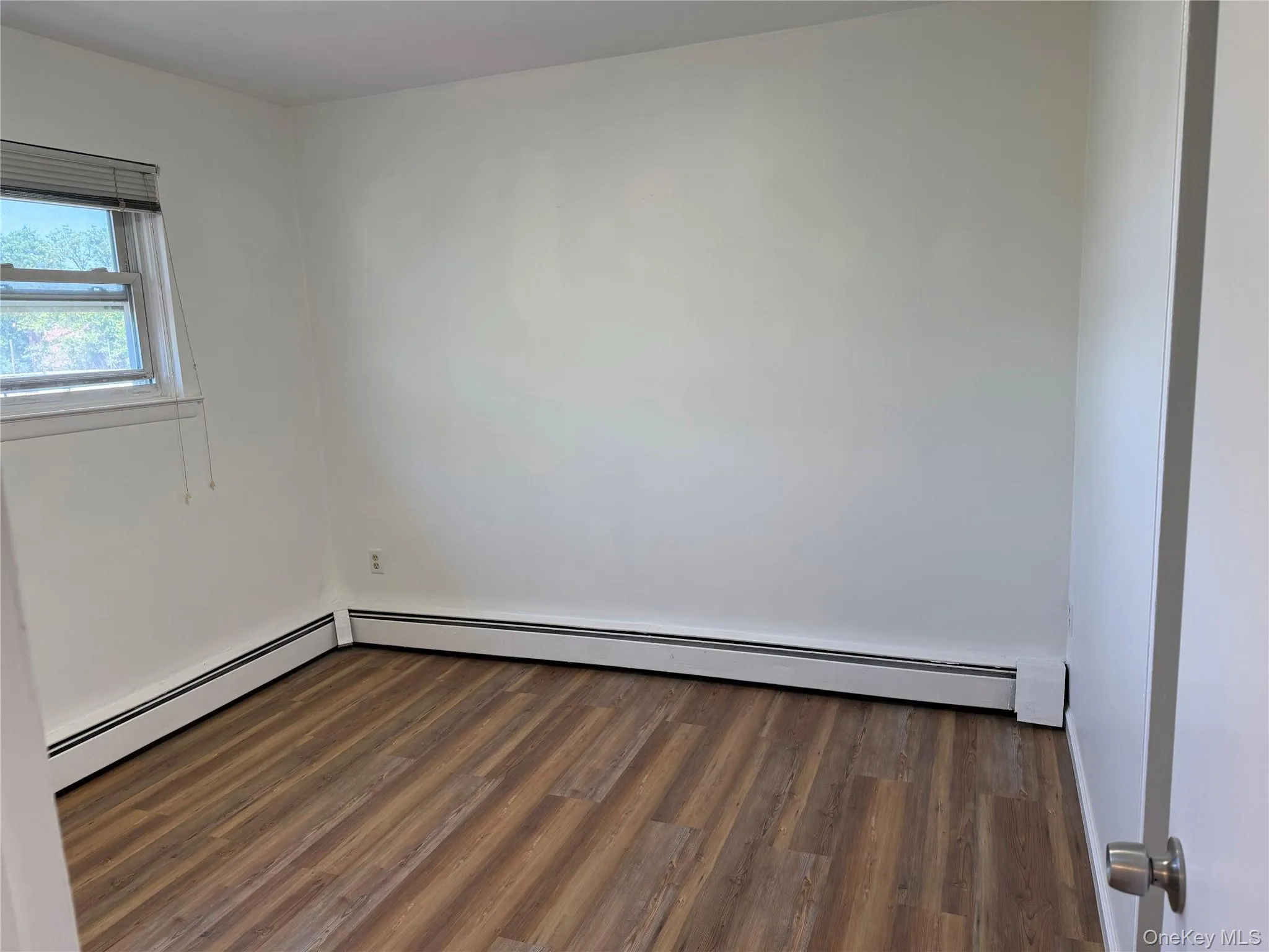 347 Quincy Avenue, New York, NY, 3 Bedrooms Bedrooms, 5 Rooms Rooms,1 BathroomBathrooms,Residential Lease,For Rent,Quincy,0,1006305 347 Quincy Avenue, New York, NY, 3 Bedrooms Bedrooms, 5 Rooms Rooms,1 BathroomBathrooms,Residential Lease,For Rent,Quincy,0,1006305