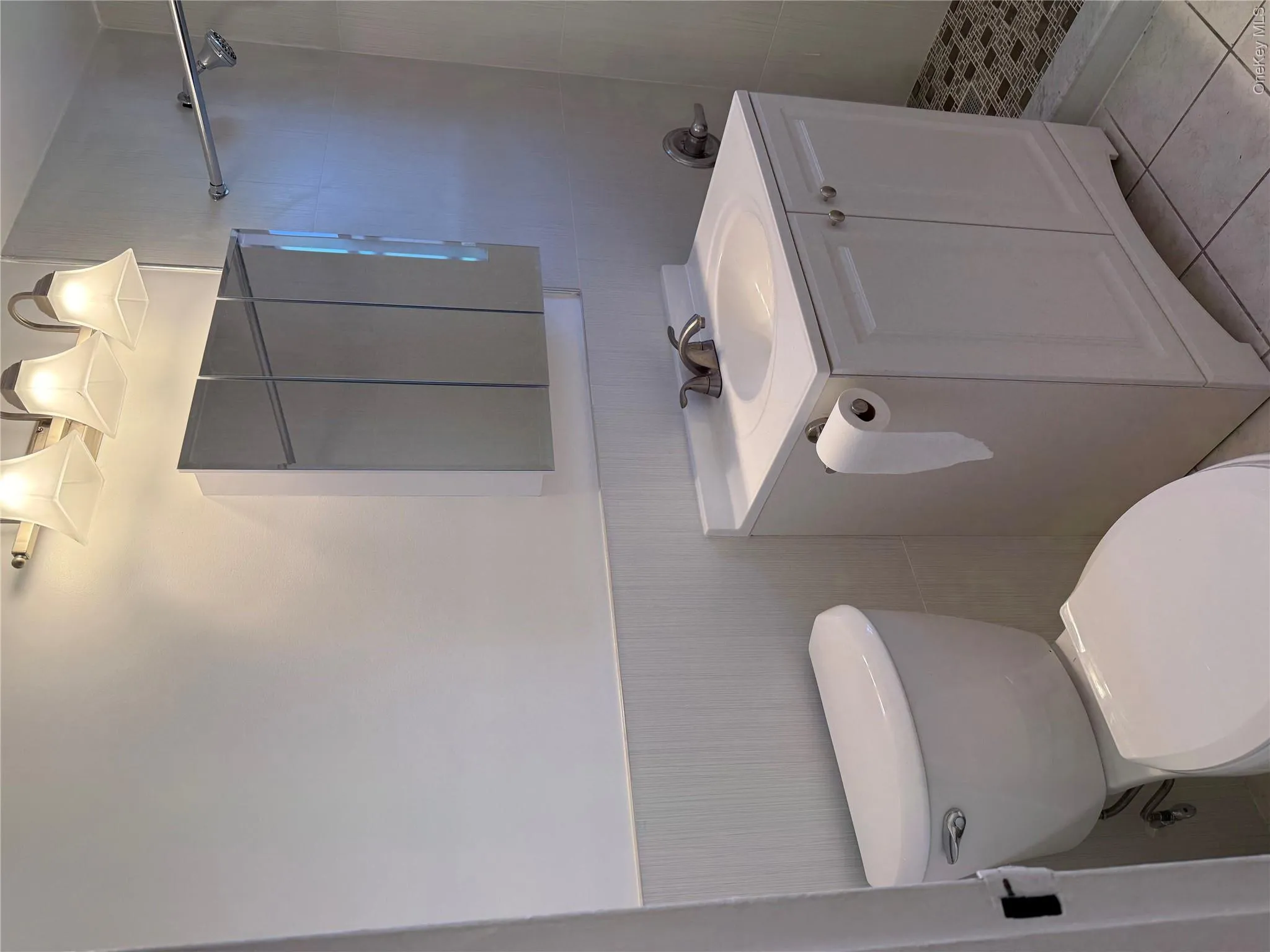 347 Quincy Avenue, New York, NY, 3 Bedrooms Bedrooms, 5 Rooms Rooms,1 BathroomBathrooms,Residential Lease,For Rent,Quincy,0,1006305 347 Quincy Avenue, New York, NY, 3 Bedrooms Bedrooms, 5 Rooms Rooms,1 BathroomBathrooms,Residential Lease,For Rent,Quincy,0,1006305