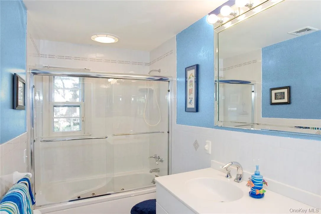 441 Boston Post Road, Rye City, NY, 3 Bedrooms Bedrooms, 7 Rooms Rooms,2 BathroomsBathrooms,Residential Lease,For Rent,Boston Post,0,1006308 441 Boston Post Road, Rye City, NY, 3 Bedrooms Bedrooms, 7 Rooms Rooms,2 BathroomsBathrooms,Residential Lease,For Rent,Boston Post,0,1006308