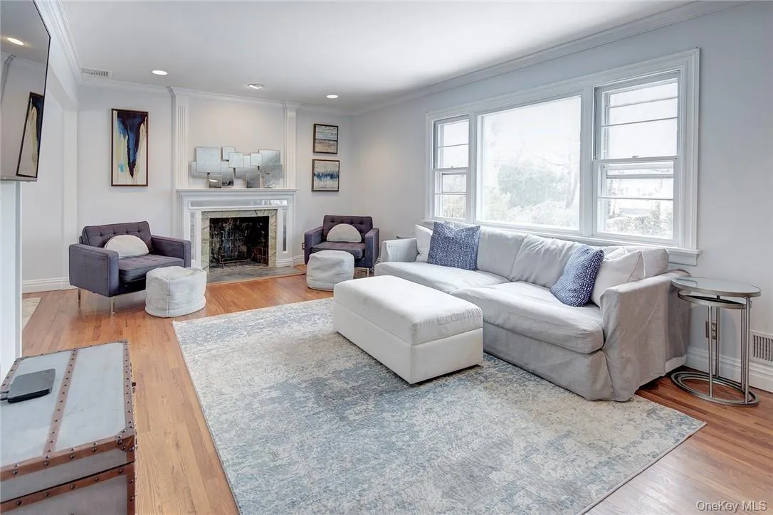 441 Boston Post Road, Rye City, NY, 3 Bedrooms Bedrooms, 7 Rooms Rooms,2 BathroomsBathrooms,Residential Lease,For Rent,Boston Post,0,1006308 441 Boston Post Road, Rye City, NY, 3 Bedrooms Bedrooms, 7 Rooms Rooms,2 BathroomsBathrooms,Residential Lease,For Rent,Boston Post,0,1006308