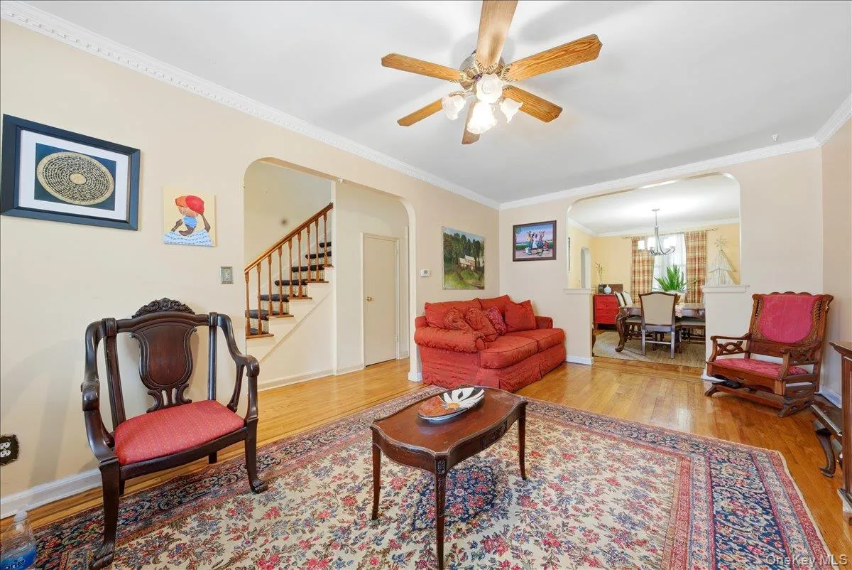 4425 Richardson Avenue, New York, NY, 3 Bedrooms Bedrooms, 8 Rooms Rooms,2 BathroomsBathrooms,Residential,For Rent,Richardson,0,1006309 4425 Richardson Avenue, New York, NY, 3 Bedrooms Bedrooms, 8 Rooms Rooms,2 BathroomsBathrooms,Residential,For Rent,Richardson,0,1006309