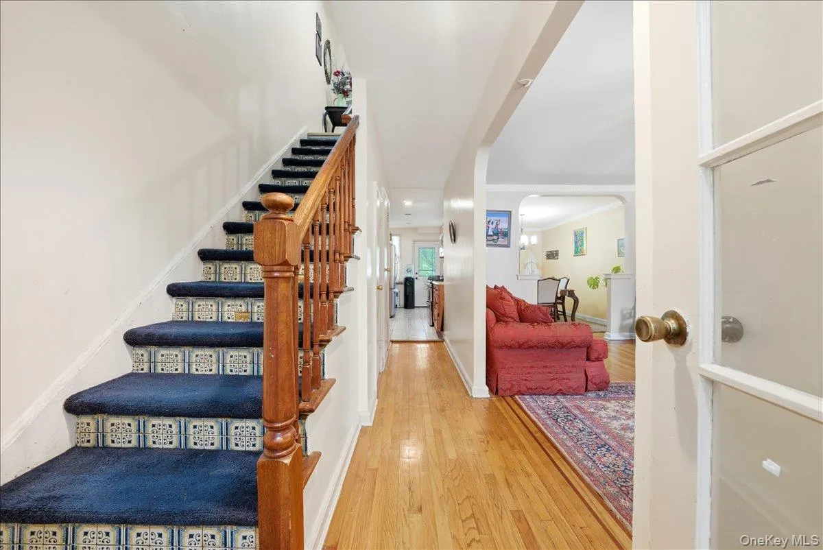 4425 Richardson Avenue, New York, NY, 3 Bedrooms Bedrooms, 8 Rooms Rooms,2 BathroomsBathrooms,Residential,For Rent,Richardson,0,1006309 4425 Richardson Avenue, New York, NY, 3 Bedrooms Bedrooms, 8 Rooms Rooms,2 BathroomsBathrooms,Residential,For Rent,Richardson,0,1006309