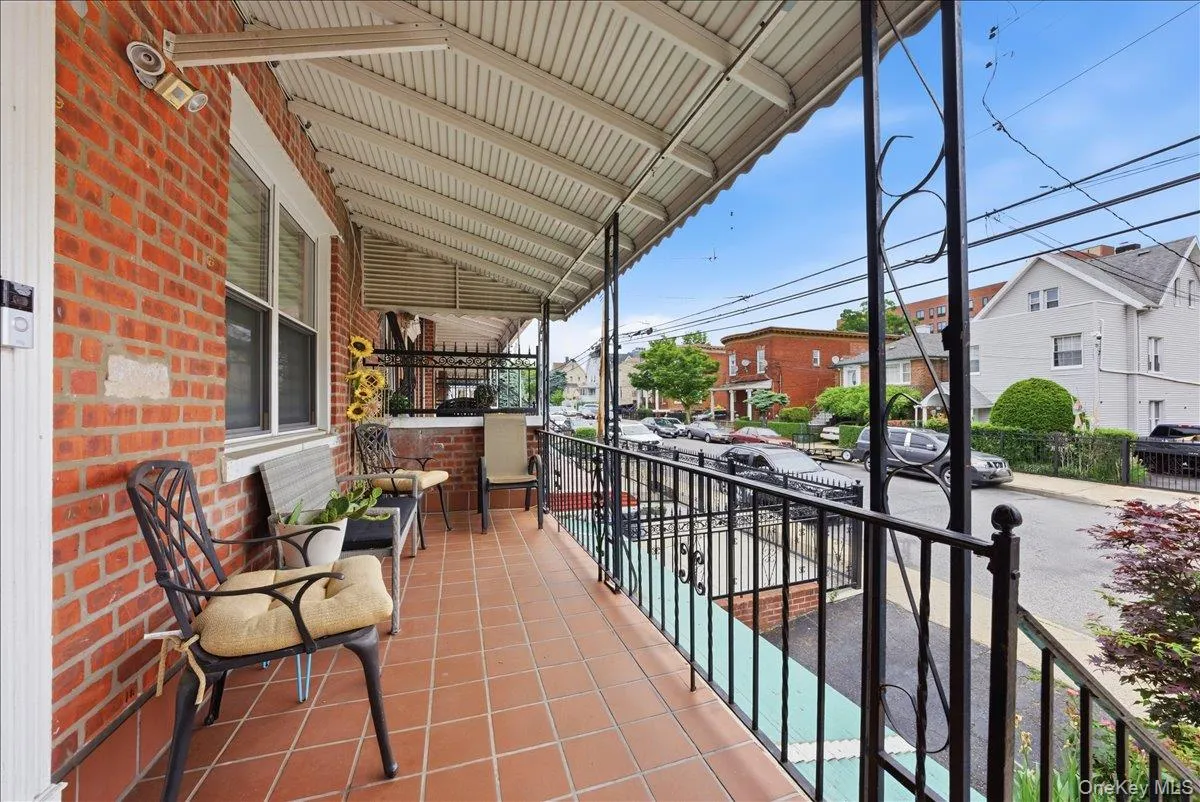 4425 Richardson Avenue, New York, NY, 3 Bedrooms Bedrooms, 8 Rooms Rooms,2 BathroomsBathrooms,Residential,For Rent,Richardson,0,1006309 4425 Richardson Avenue, New York, NY, 3 Bedrooms Bedrooms, 8 Rooms Rooms,2 BathroomsBathrooms,Residential,For Rent,Richardson,0,1006309