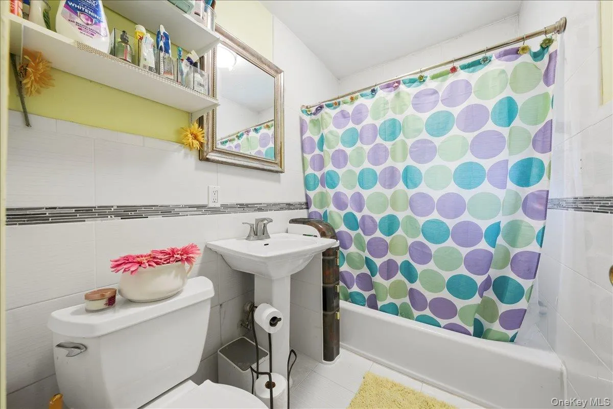 4425 Richardson Avenue, New York, NY, 3 Bedrooms Bedrooms, 8 Rooms Rooms,2 BathroomsBathrooms,Residential,For Rent,Richardson,0,1006309 4425 Richardson Avenue, New York, NY, 3 Bedrooms Bedrooms, 8 Rooms Rooms,2 BathroomsBathrooms,Residential,For Rent,Richardson,0,1006309