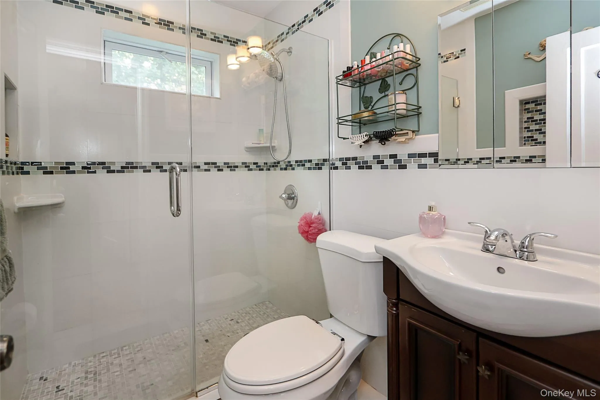 1372 Pine Drive, Islip, NY, 5 Bedrooms Bedrooms, 8 Rooms Rooms,2 BathroomsBathrooms,Residential,For Rent,Pine,0,1006311 1372 Pine Drive, Islip, NY, 5 Bedrooms Bedrooms, 8 Rooms Rooms,2 BathroomsBathrooms,Residential,For Rent,Pine,0,1006311