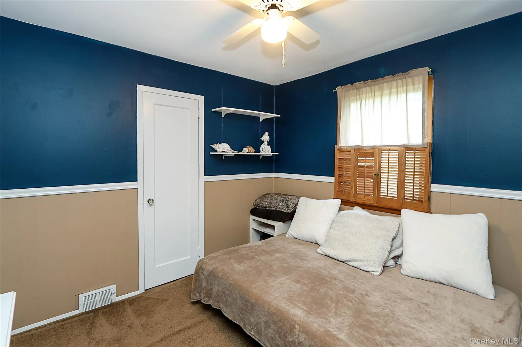 1372 Pine Drive, Islip, NY, 5 Bedrooms Bedrooms, 8 Rooms Rooms,2 BathroomsBathrooms,Residential,For Rent,Pine,0,1006311 1372 Pine Drive, Islip, NY, 5 Bedrooms Bedrooms, 8 Rooms Rooms,2 BathroomsBathrooms,Residential,For Rent,Pine,0,1006311