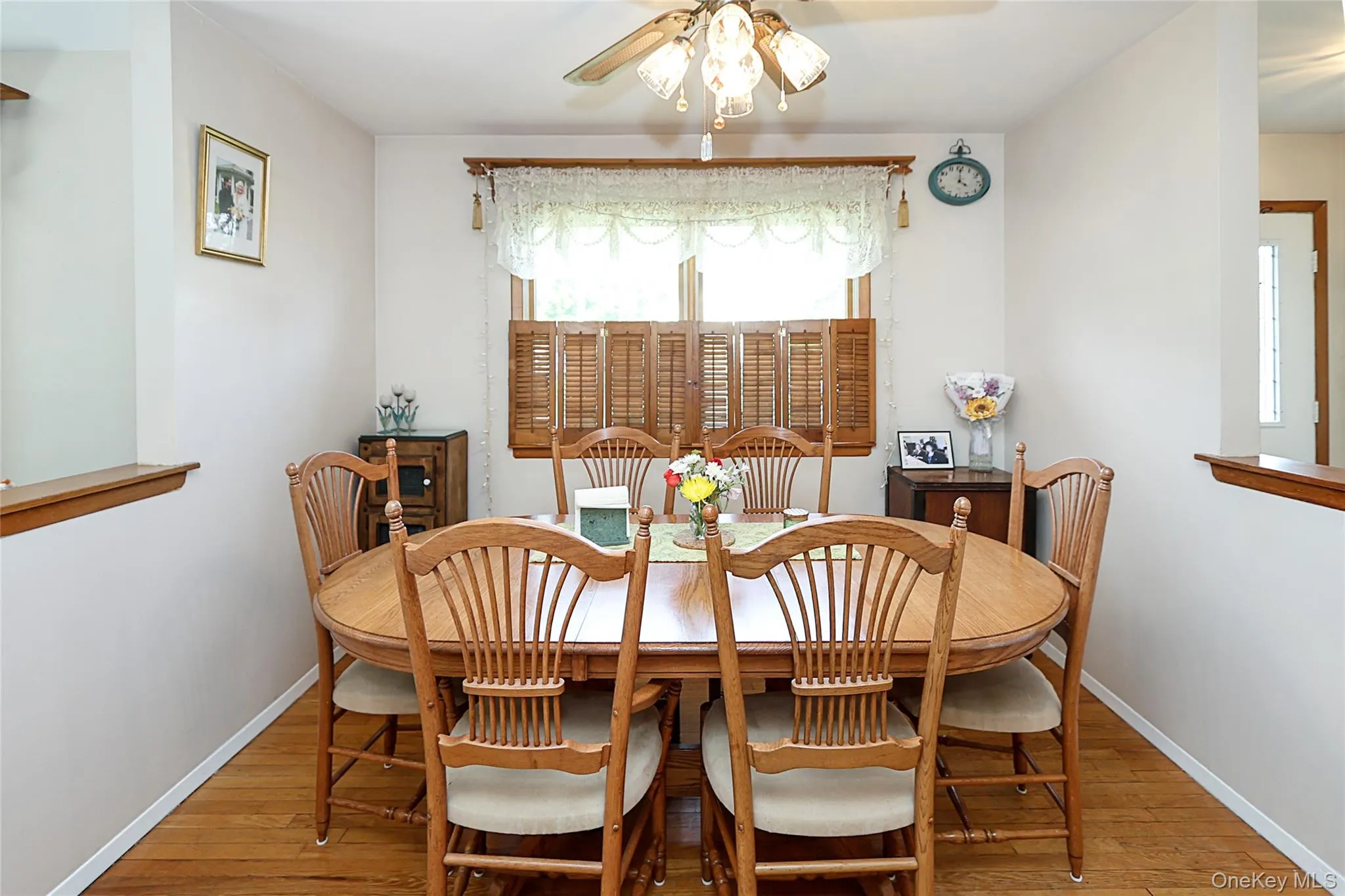 1372 Pine Drive, Islip, NY, 5 Bedrooms Bedrooms, 8 Rooms Rooms,2 BathroomsBathrooms,Residential,For Rent,Pine,0,1006311 1372 Pine Drive, Islip, NY, 5 Bedrooms Bedrooms, 8 Rooms Rooms,2 BathroomsBathrooms,Residential,For Rent,Pine,0,1006311