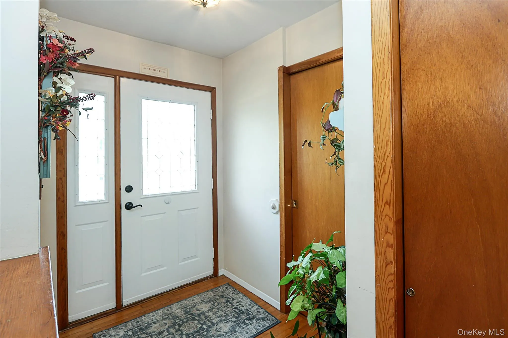 1372 Pine Drive, Islip, NY, 5 Bedrooms Bedrooms, 8 Rooms Rooms,2 BathroomsBathrooms,Residential,For Rent,Pine,0,1006311 1372 Pine Drive, Islip, NY, 5 Bedrooms Bedrooms, 8 Rooms Rooms,2 BathroomsBathrooms,Residential,For Rent,Pine,0,1006311