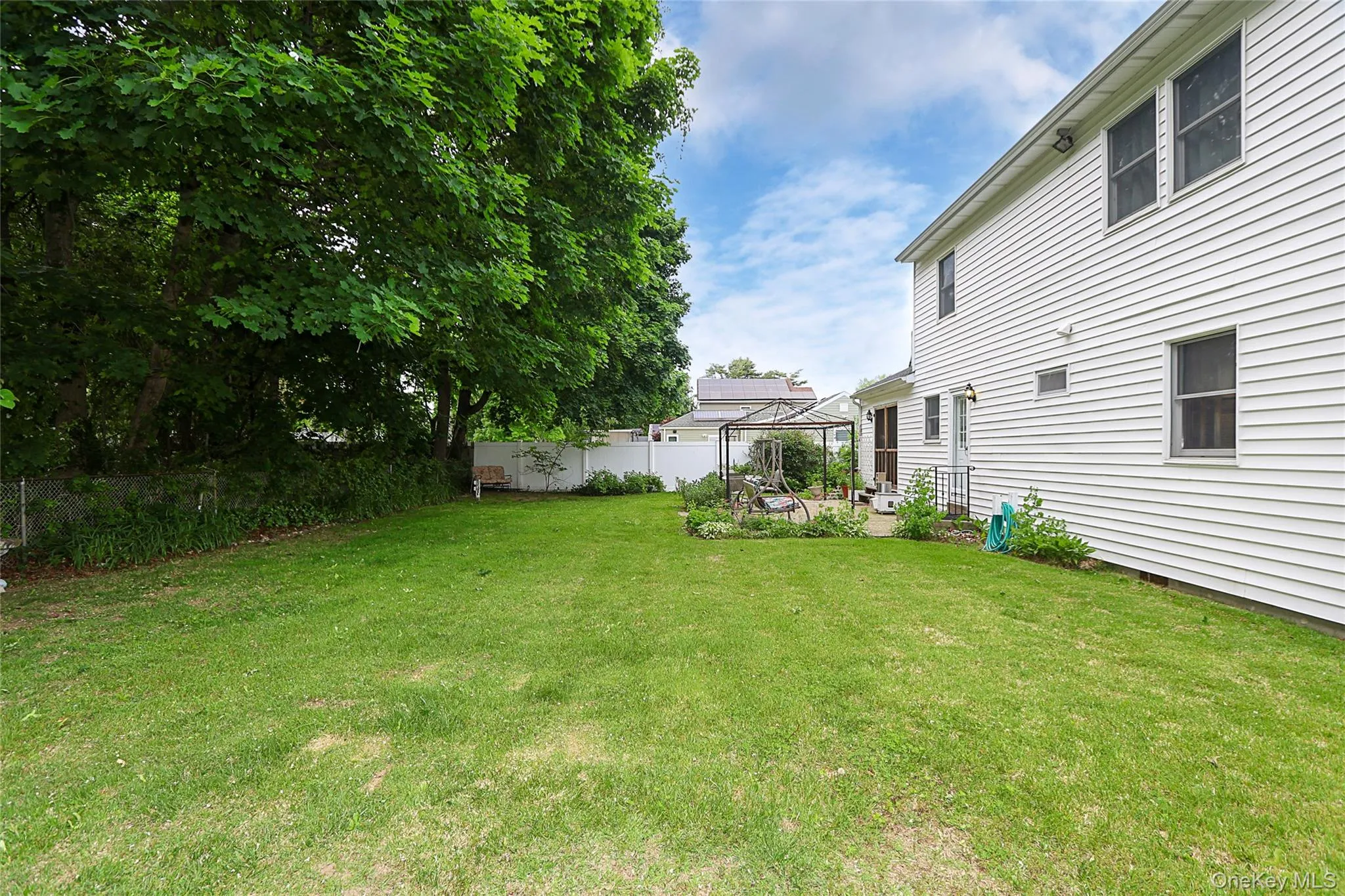 1372 Pine Drive, Islip, NY, 5 Bedrooms Bedrooms, 8 Rooms Rooms,2 BathroomsBathrooms,Residential,For Rent,Pine,0,1006311 1372 Pine Drive, Islip, NY, 5 Bedrooms Bedrooms, 8 Rooms Rooms,2 BathroomsBathrooms,Residential,For Rent,Pine,0,1006311