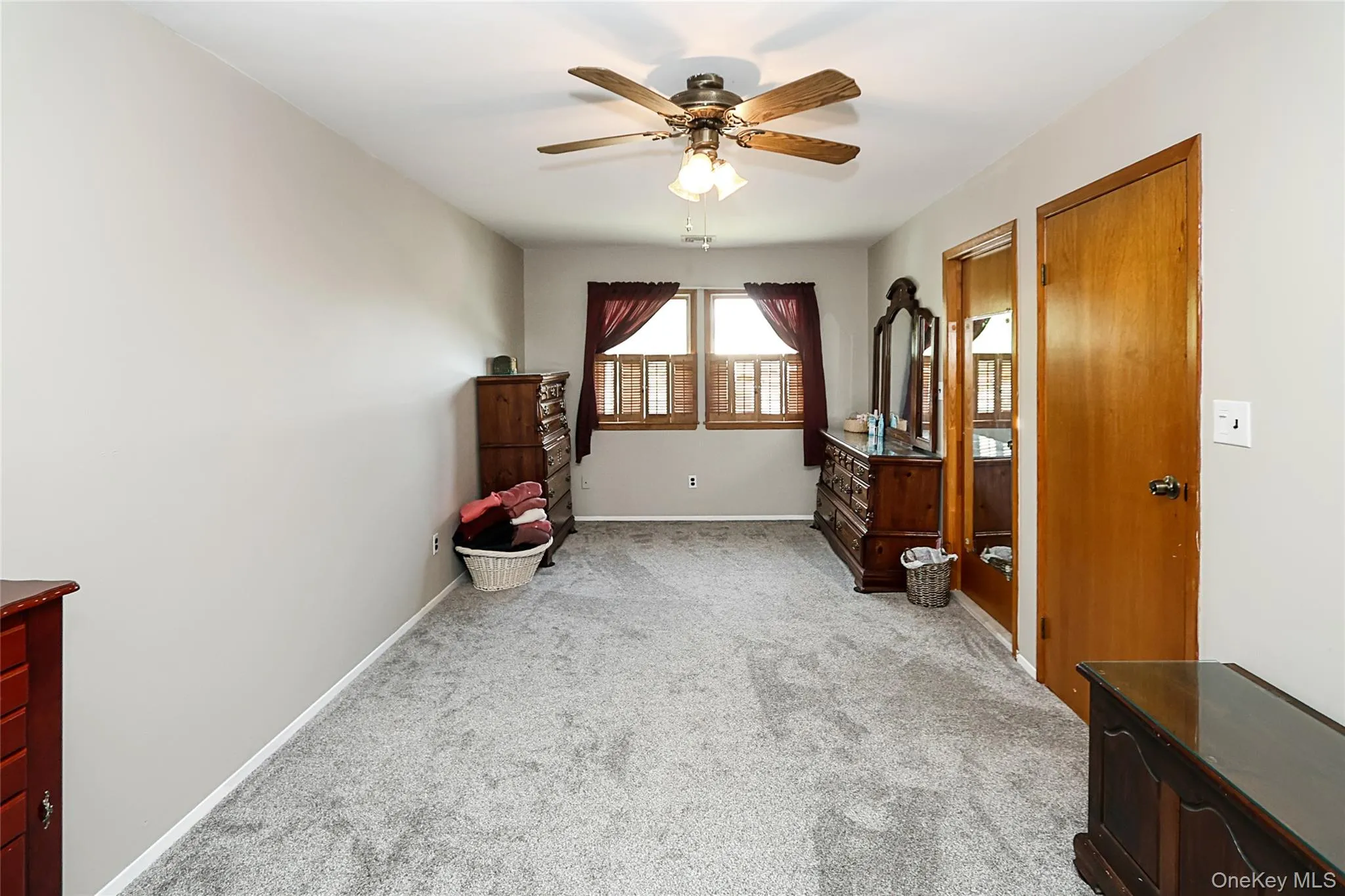 1372 Pine Drive, Islip, NY, 5 Bedrooms Bedrooms, 8 Rooms Rooms,2 BathroomsBathrooms,Residential,For Rent,Pine,0,1006311 1372 Pine Drive, Islip, NY, 5 Bedrooms Bedrooms, 8 Rooms Rooms,2 BathroomsBathrooms,Residential,For Rent,Pine,0,1006311