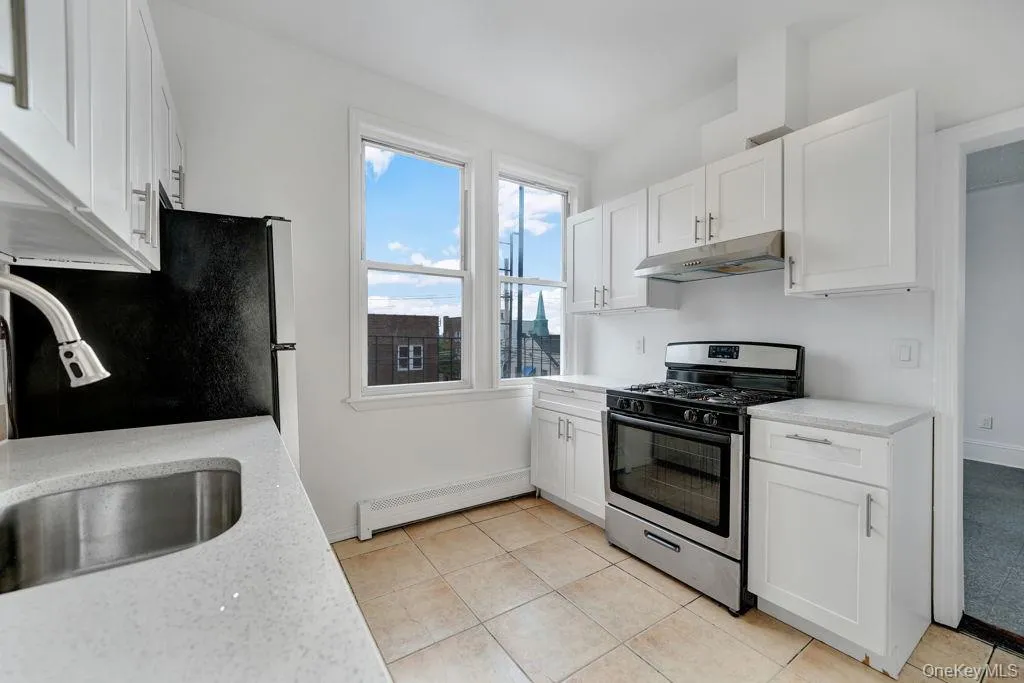 10104 32nd Avenue, New York, NY, 2 Bedrooms Bedrooms, 4 Rooms Rooms,1 BathroomBathrooms,Residential Lease,For Rent,32nd,0,1006312 10104 32nd Avenue, New York, NY, 2 Bedrooms Bedrooms, 4 Rooms Rooms,1 BathroomBathrooms,Residential Lease,For Rent,32nd,0,1006312