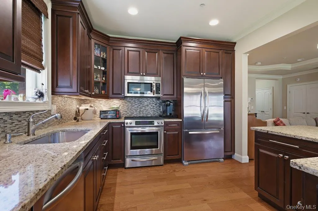 318 Roosevelt Way, North Hempstead, NY, 2 Bedrooms Bedrooms, 5 Rooms Rooms,2 BathroomsBathrooms,Residential,For Rent,Roosevelt,0,1006313 318 Roosevelt Way, North Hempstead, NY, 2 Bedrooms Bedrooms, 5 Rooms Rooms,2 BathroomsBathrooms,Residential,For Rent,Roosevelt,0,1006313