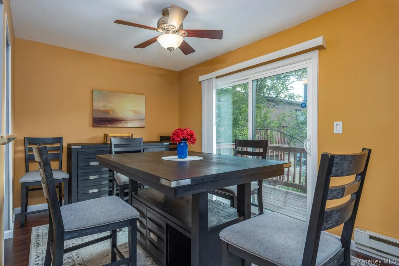 386 Richard Court, Haverstraw, NY, 1 Bedroom Bedrooms, 4 Rooms Rooms,1 BathroomBathrooms,Residential,For Rent,Richard,0,1006321 386 Richard Court, Haverstraw, NY, 1 Bedroom Bedrooms, 4 Rooms Rooms,1 BathroomBathrooms,Residential,For Rent,Richard,0,1006321