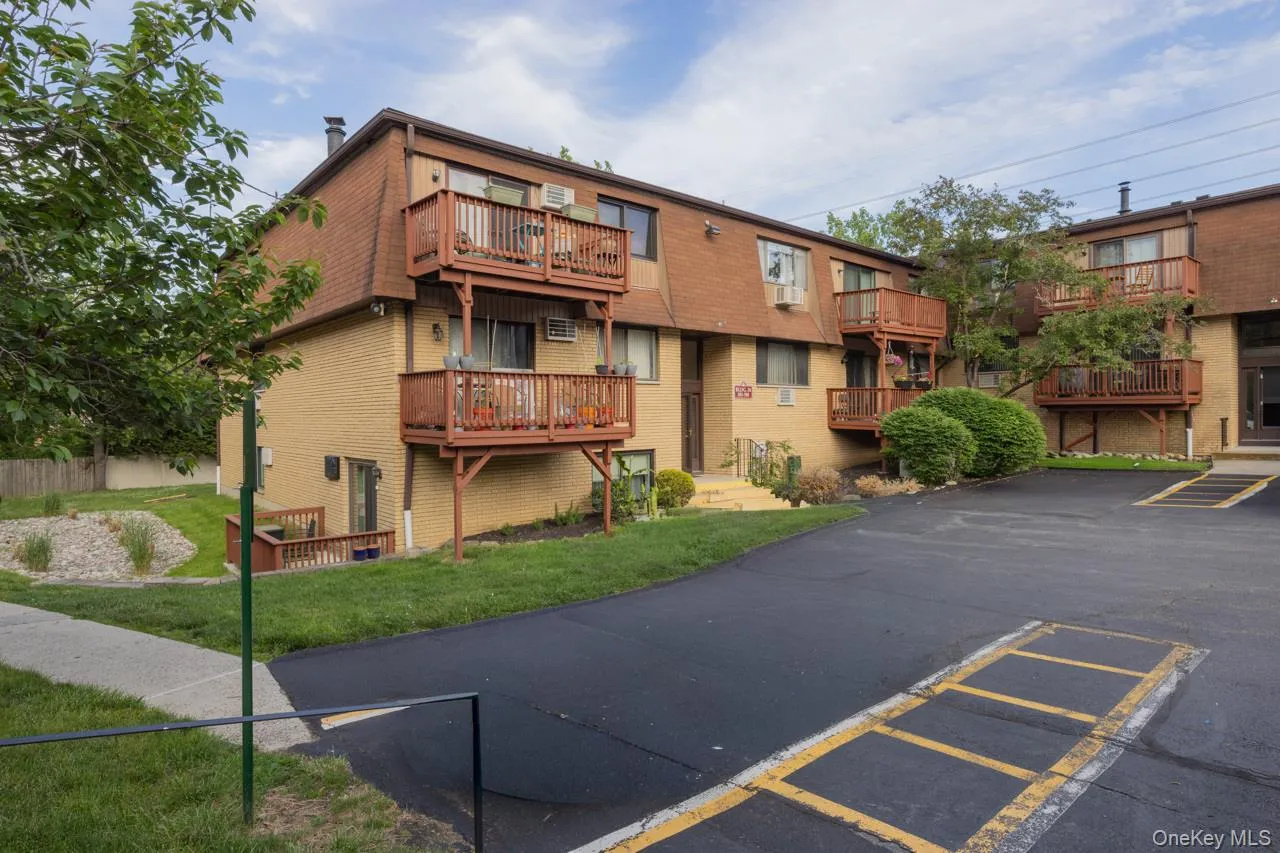 386 Richard Court, Haverstraw, NY, 1 Bedroom Bedrooms, 4 Rooms Rooms,1 BathroomBathrooms,Residential,For Rent,Richard,0,1006321 386 Richard Court, Haverstraw, NY, 1 Bedroom Bedrooms, 4 Rooms Rooms,1 BathroomBathrooms,Residential,For Rent,Richard,0,1006321