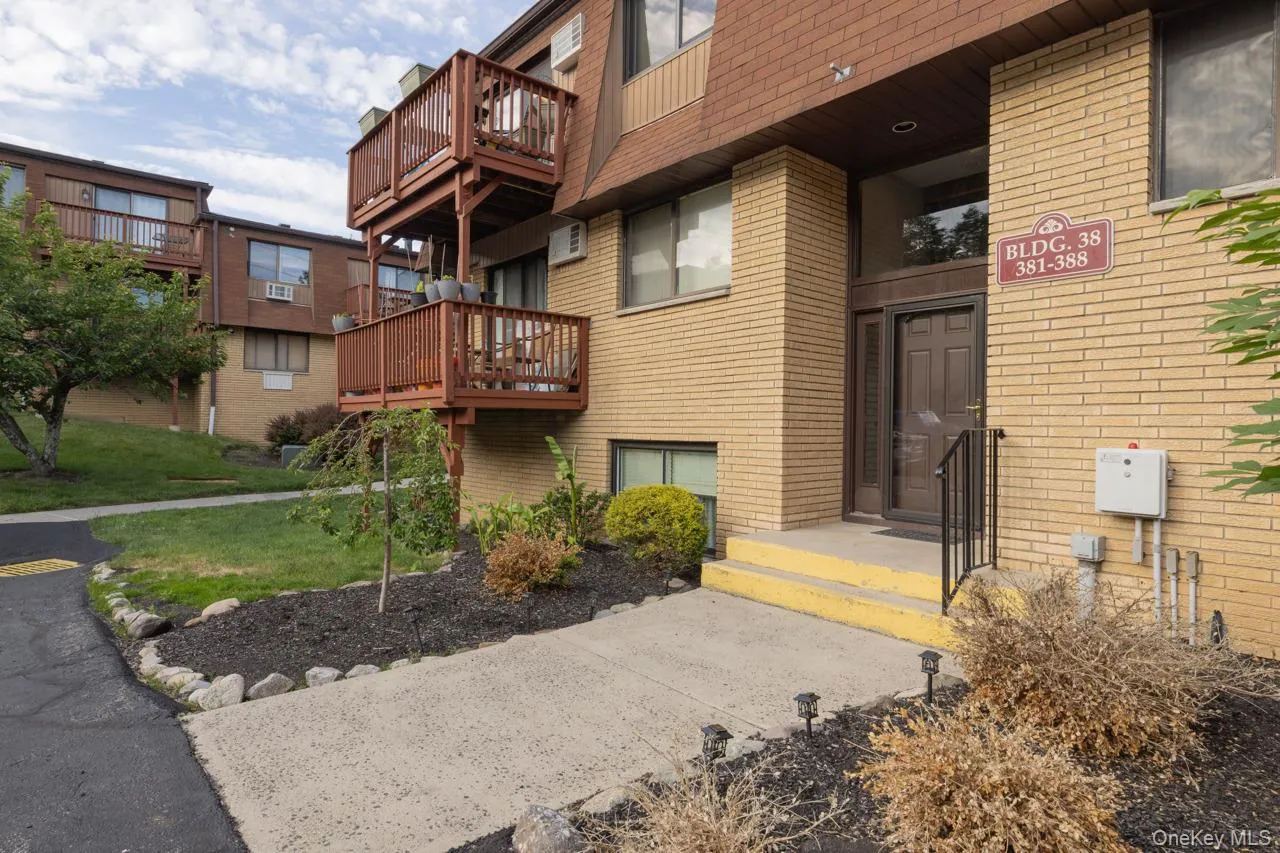 386 Richard Court, Haverstraw, NY, 1 Bedroom Bedrooms, 4 Rooms Rooms,1 BathroomBathrooms,Residential,For Rent,Richard,0,1006321 386 Richard Court, Haverstraw, NY, 1 Bedroom Bedrooms, 4 Rooms Rooms,1 BathroomBathrooms,Residential,For Rent,Richard,0,1006321