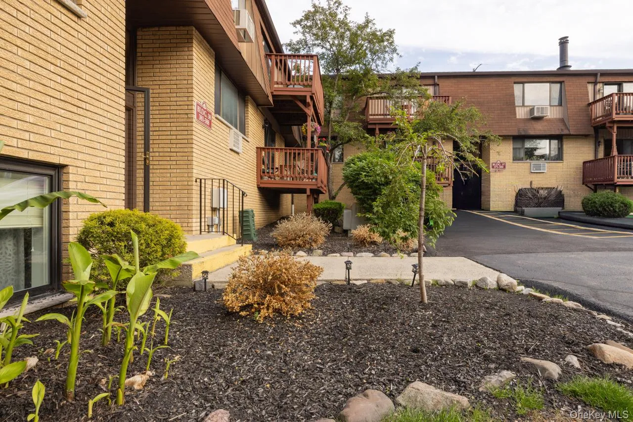 386 Richard Court, Haverstraw, NY, 1 Bedroom Bedrooms, 4 Rooms Rooms,1 BathroomBathrooms,Residential,For Rent,Richard,0,1006321 386 Richard Court, Haverstraw, NY, 1 Bedroom Bedrooms, 4 Rooms Rooms,1 BathroomBathrooms,Residential,For Rent,Richard,0,1006321